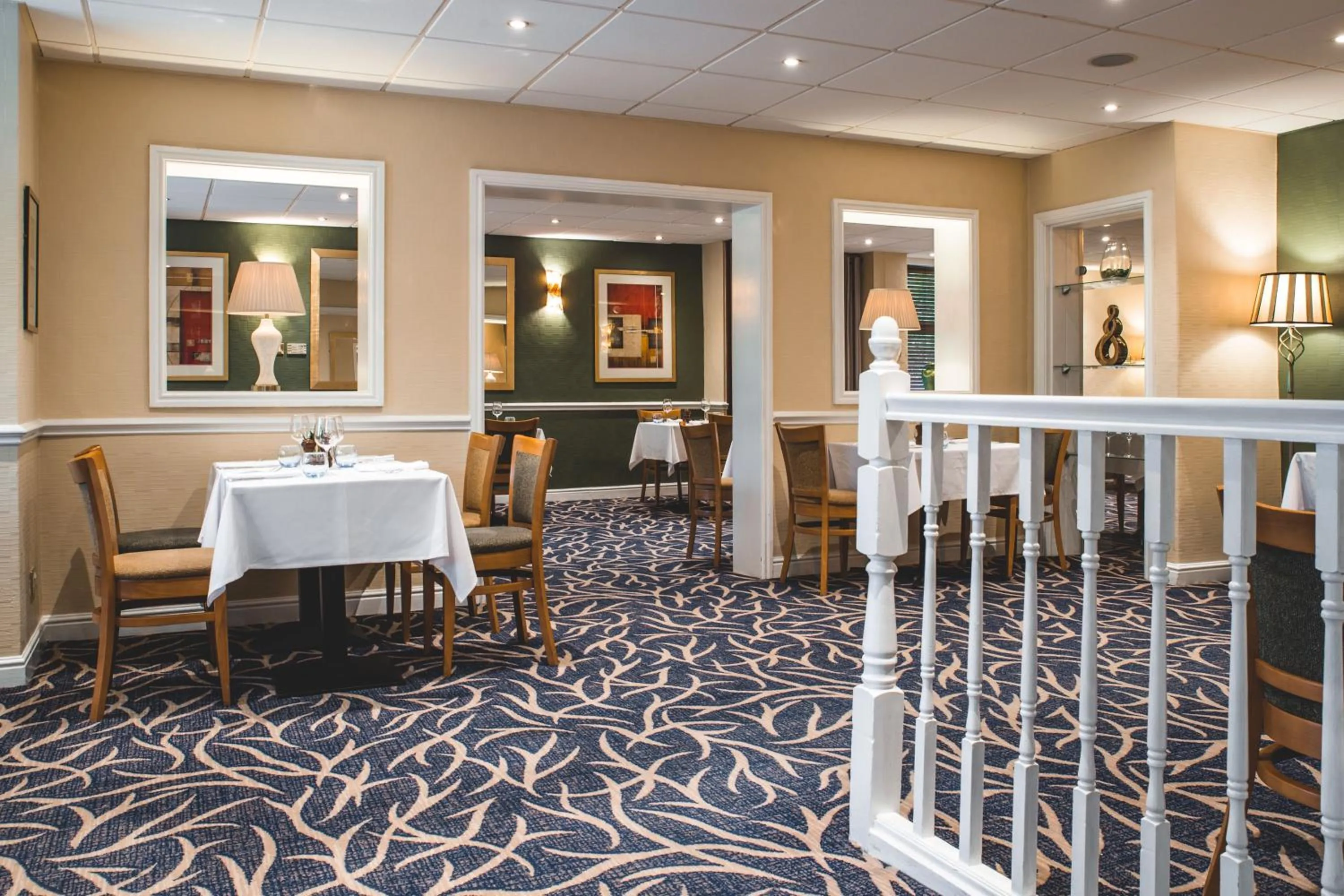 Restaurant/places to eat in Wycliffe Hotel