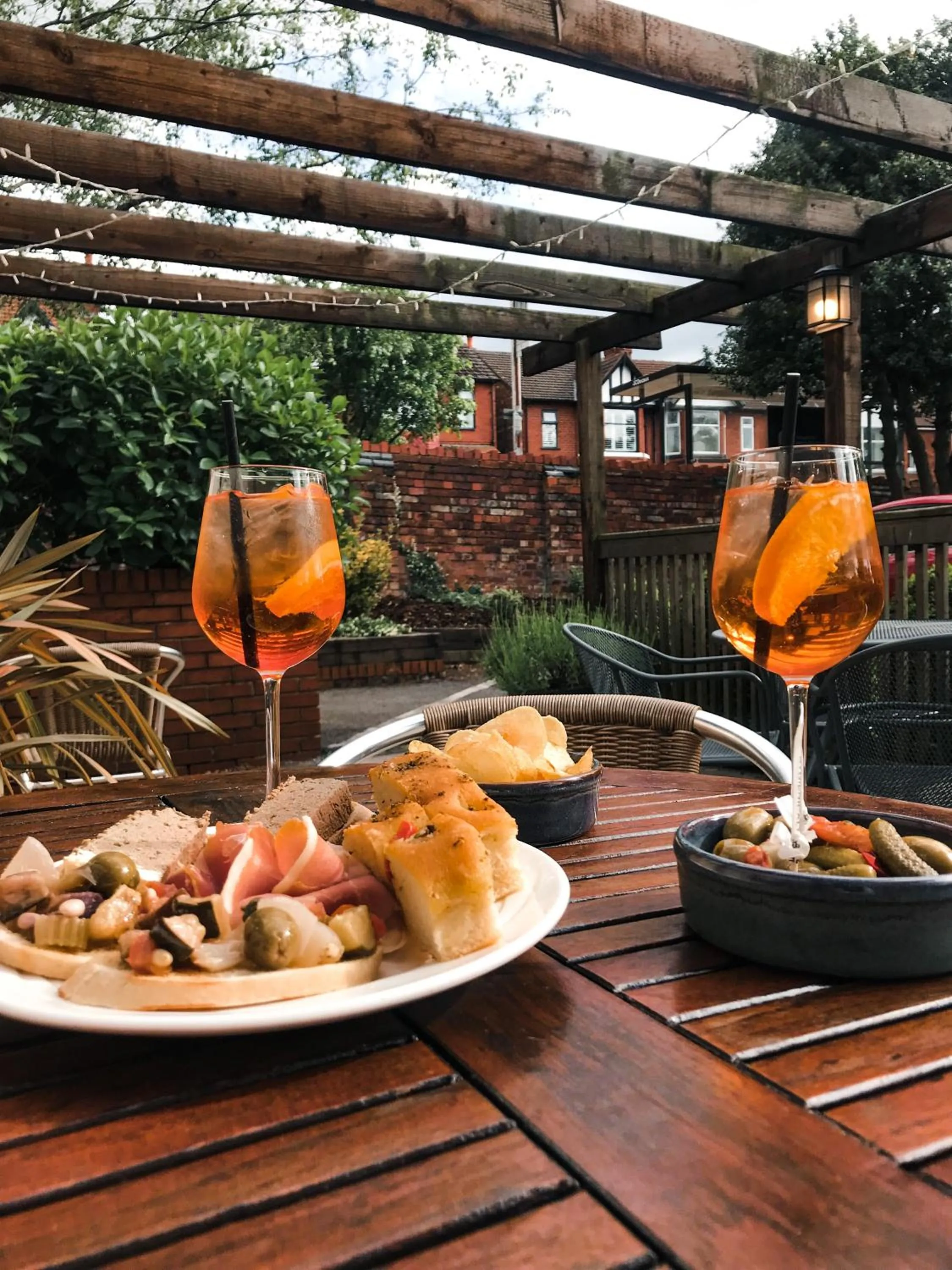 Restaurant/places to eat in Wycliffe Hotel