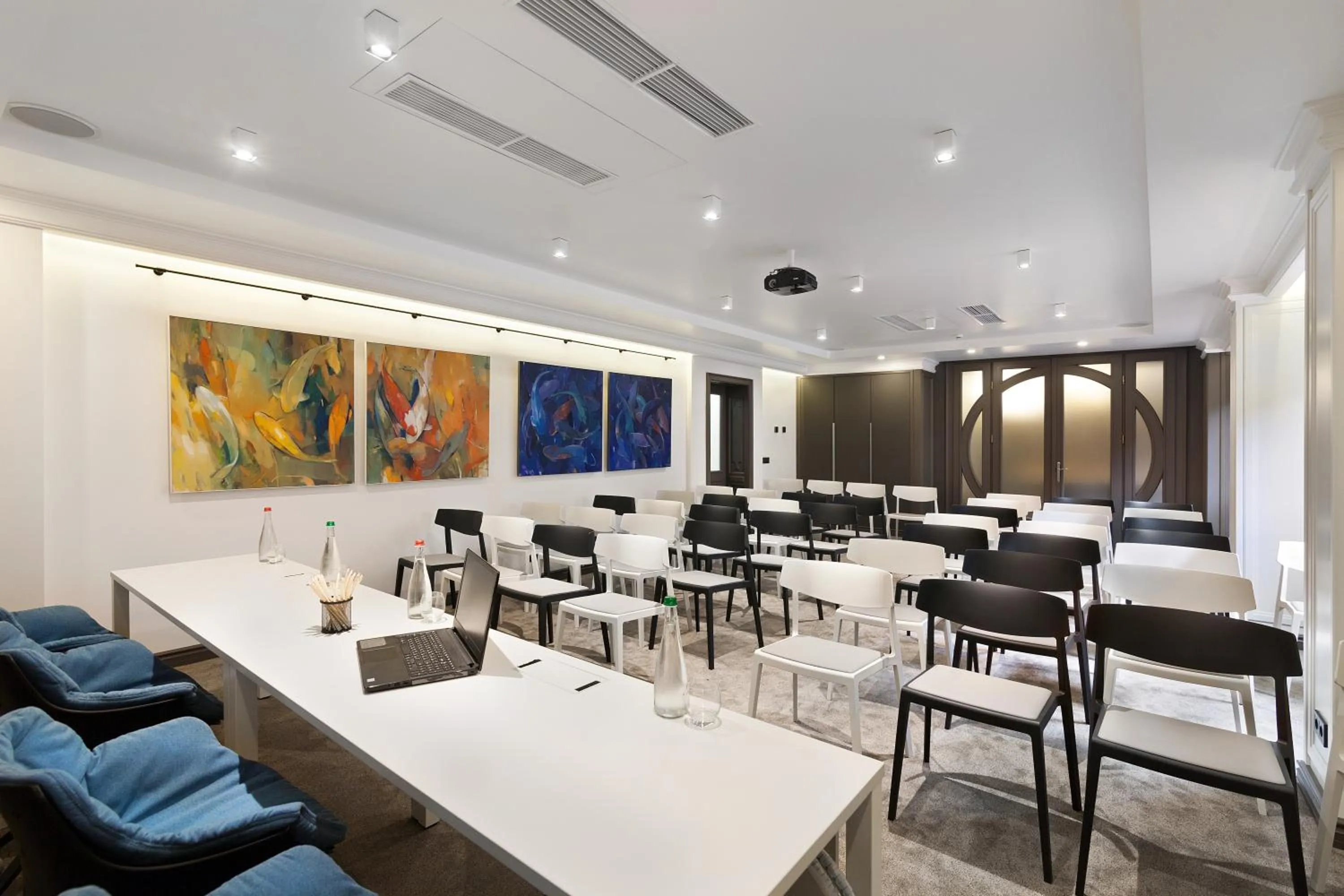 Meeting/conference room in PANORAMA Lviv Hotel