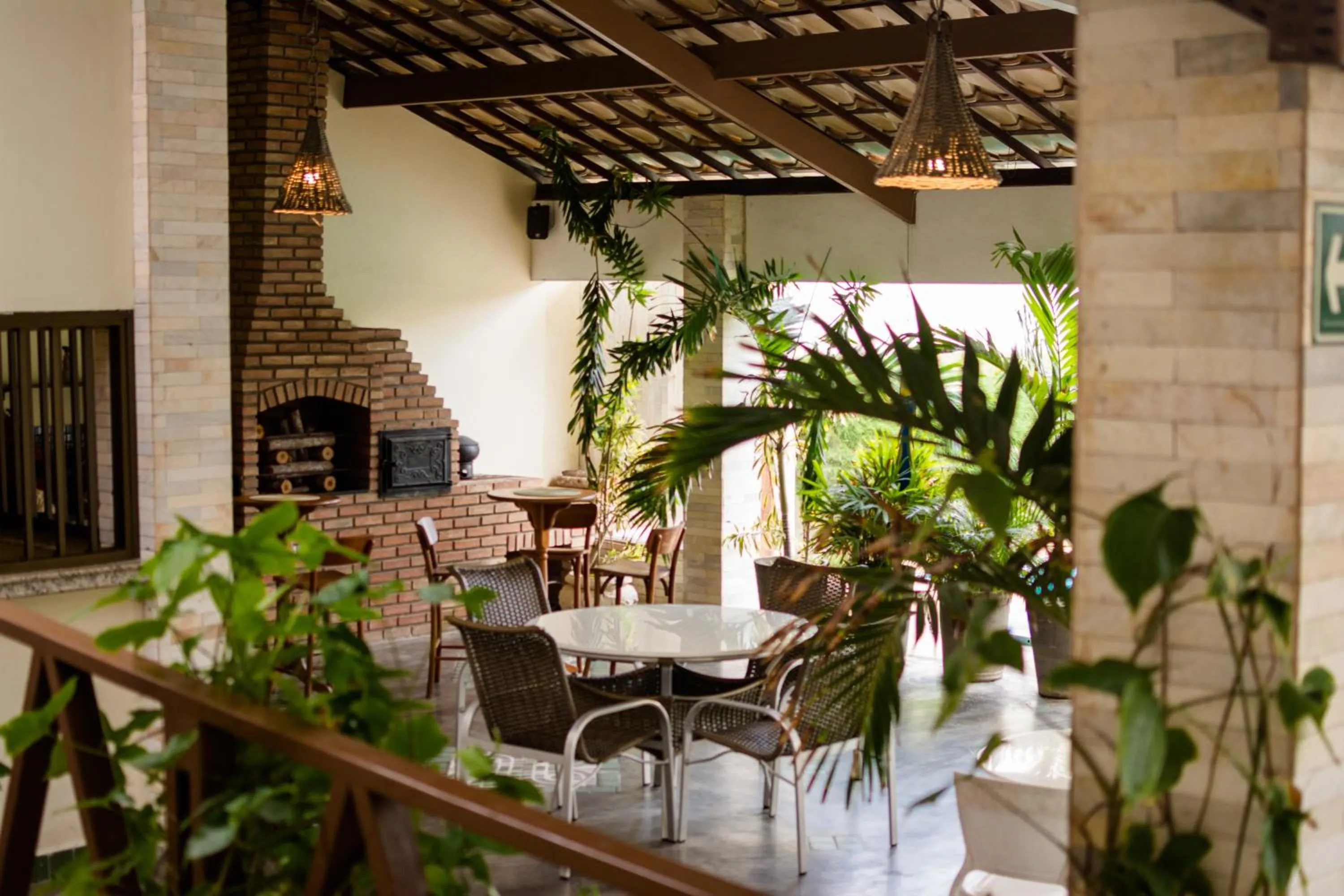 Area and facilities in Via Mar Praia Hotel