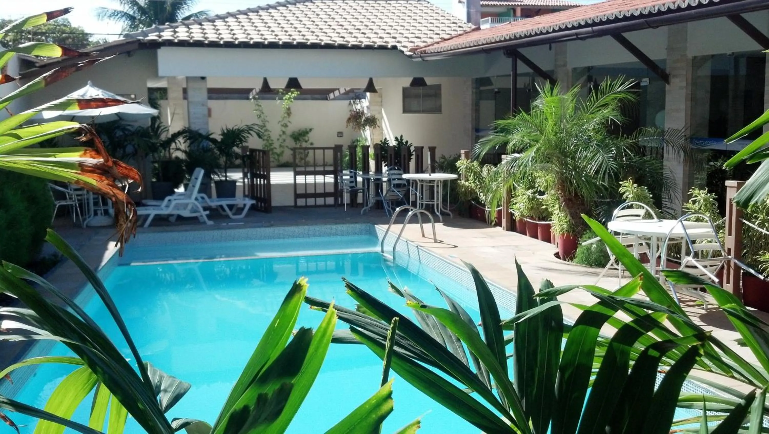 Swimming pool in Via Mar Praia Hotel