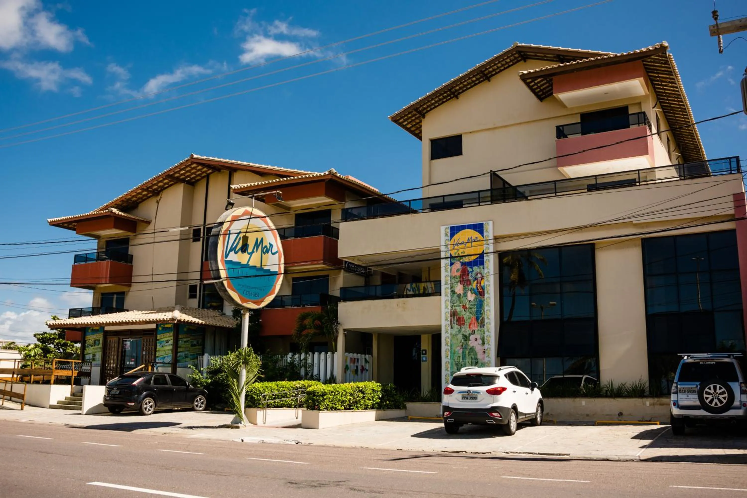 Facade/entrance in Via Mar Praia Hotel