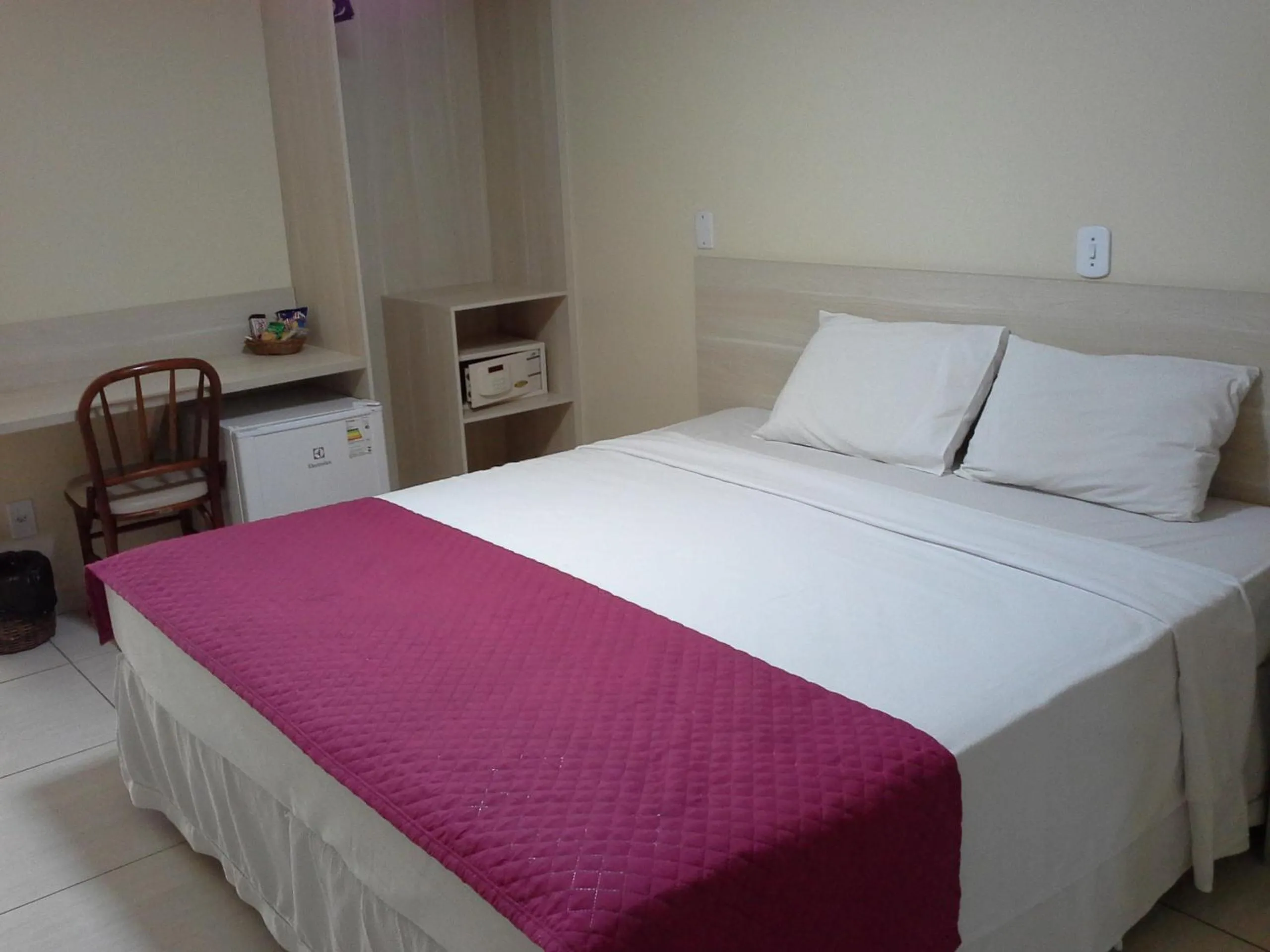 Bedroom, Bed in Via Mar Praia Hotel