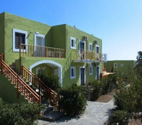 Facade/entrance in Perla Apartments