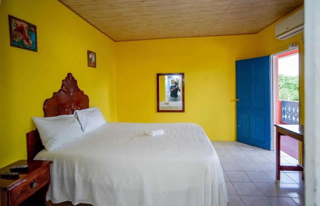 Bed in Waterloo Guest House