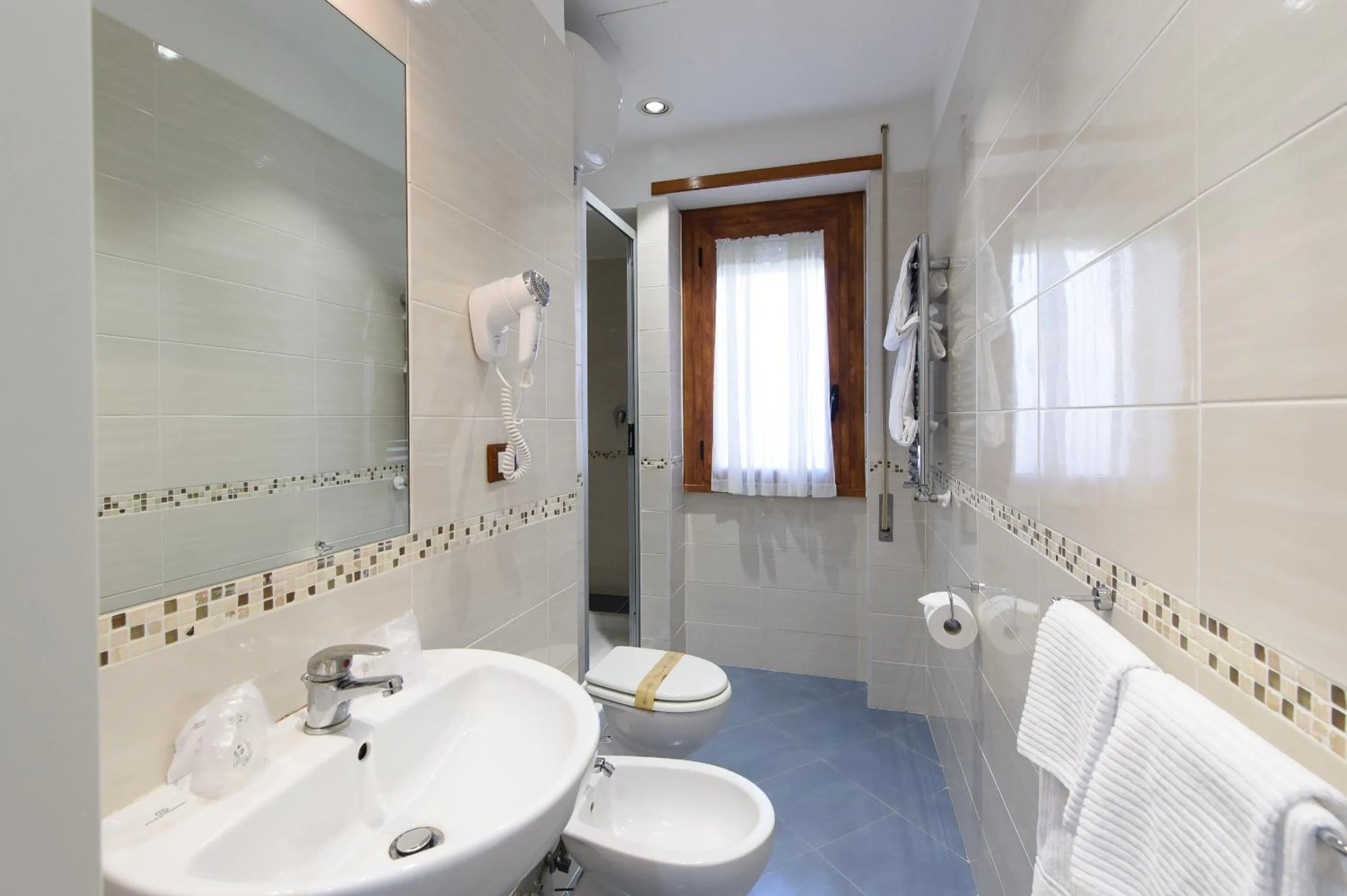 Toilet in Hotel Casa Tra Noi