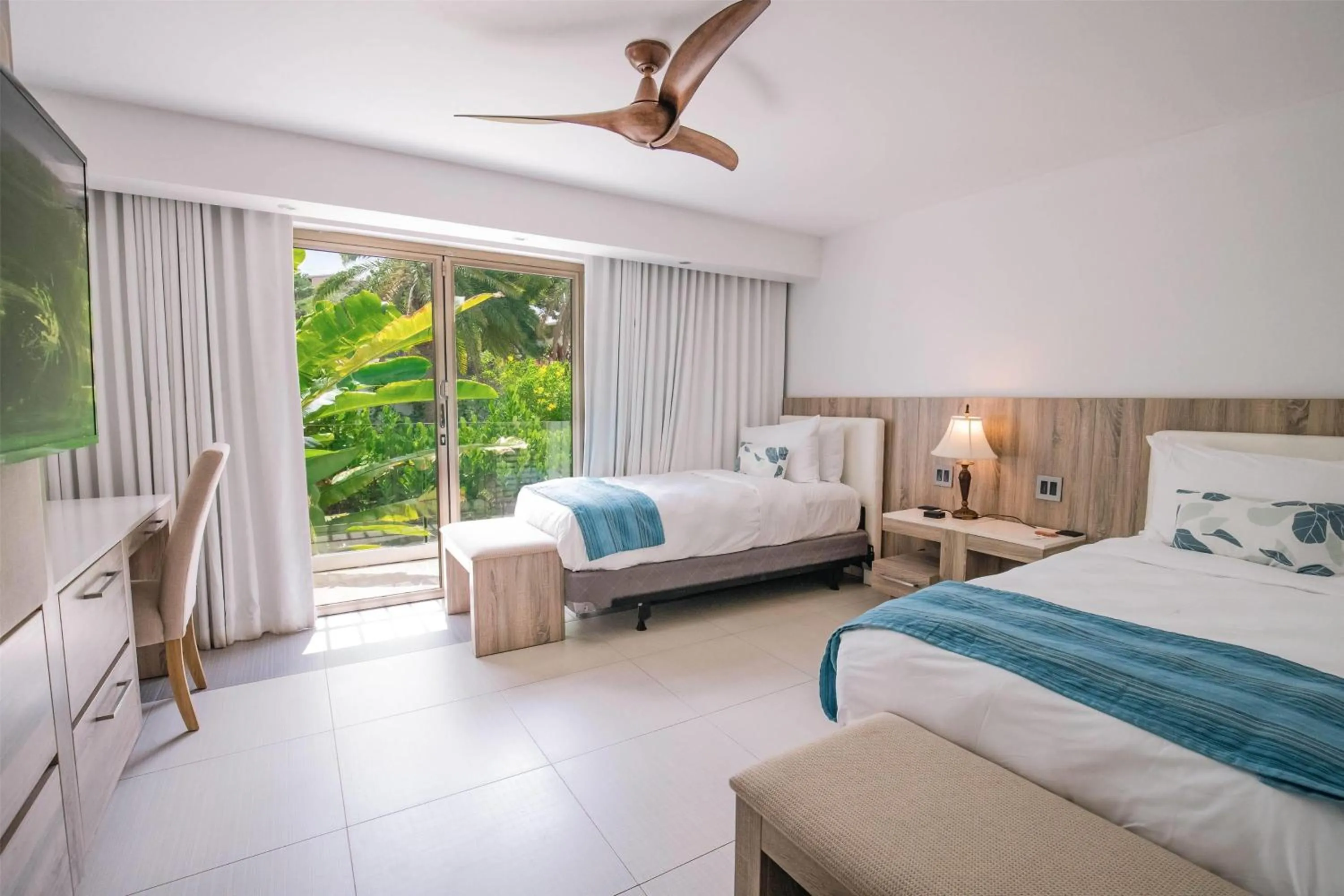 Photo of the whole room, Bed in Hodges Bay Resort & Spa, an HQ Luxury Resort & Residences