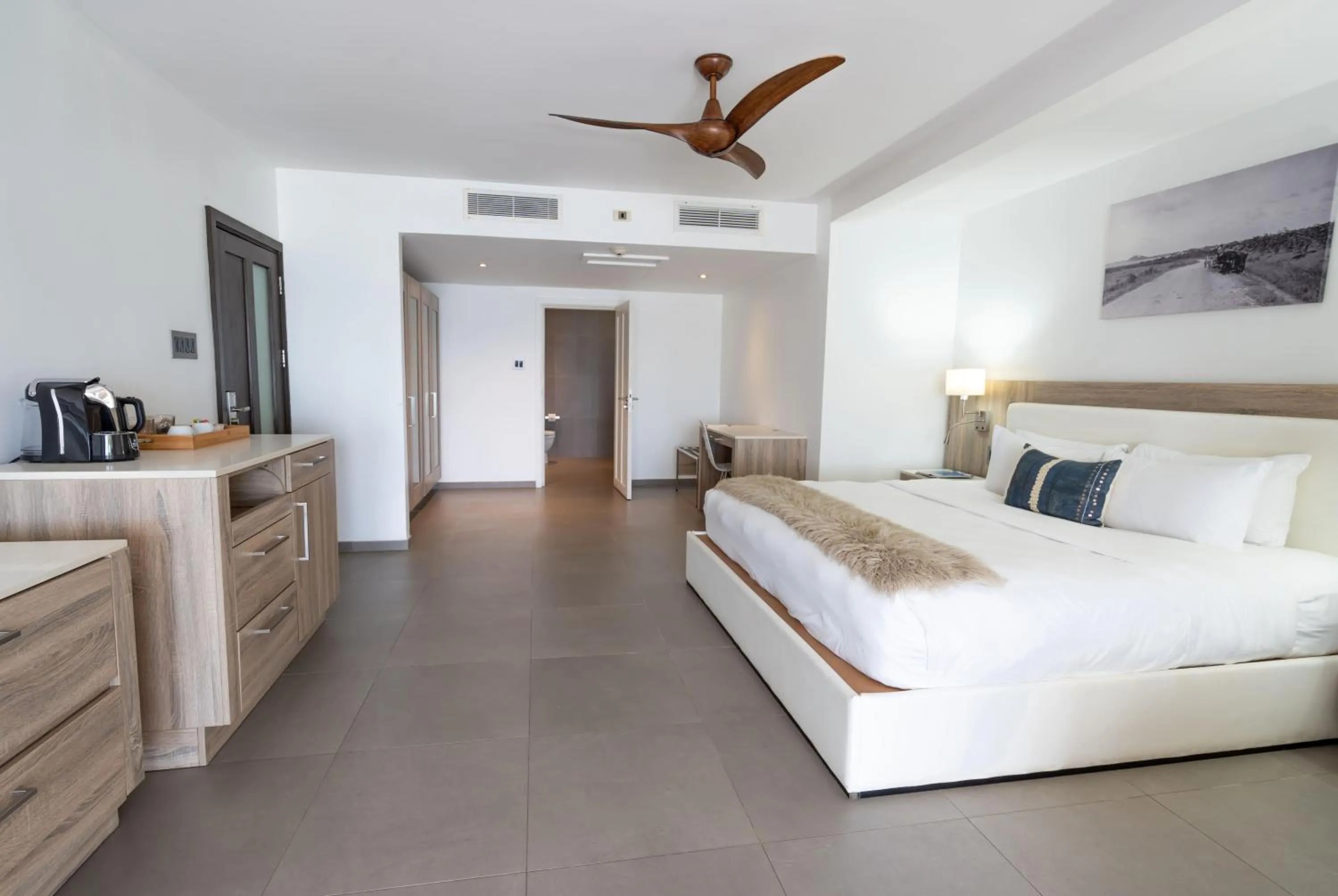 Photo of the whole room, Bed in Hodges Bay Resort & Spa, an HQ Luxury Resort & Residences