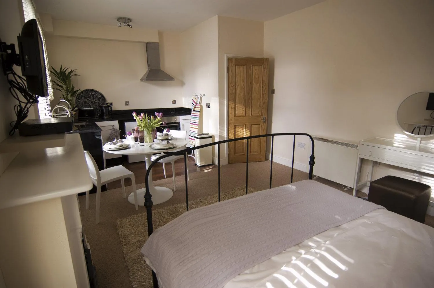 Photo of the whole room, Bed in Noa Residence