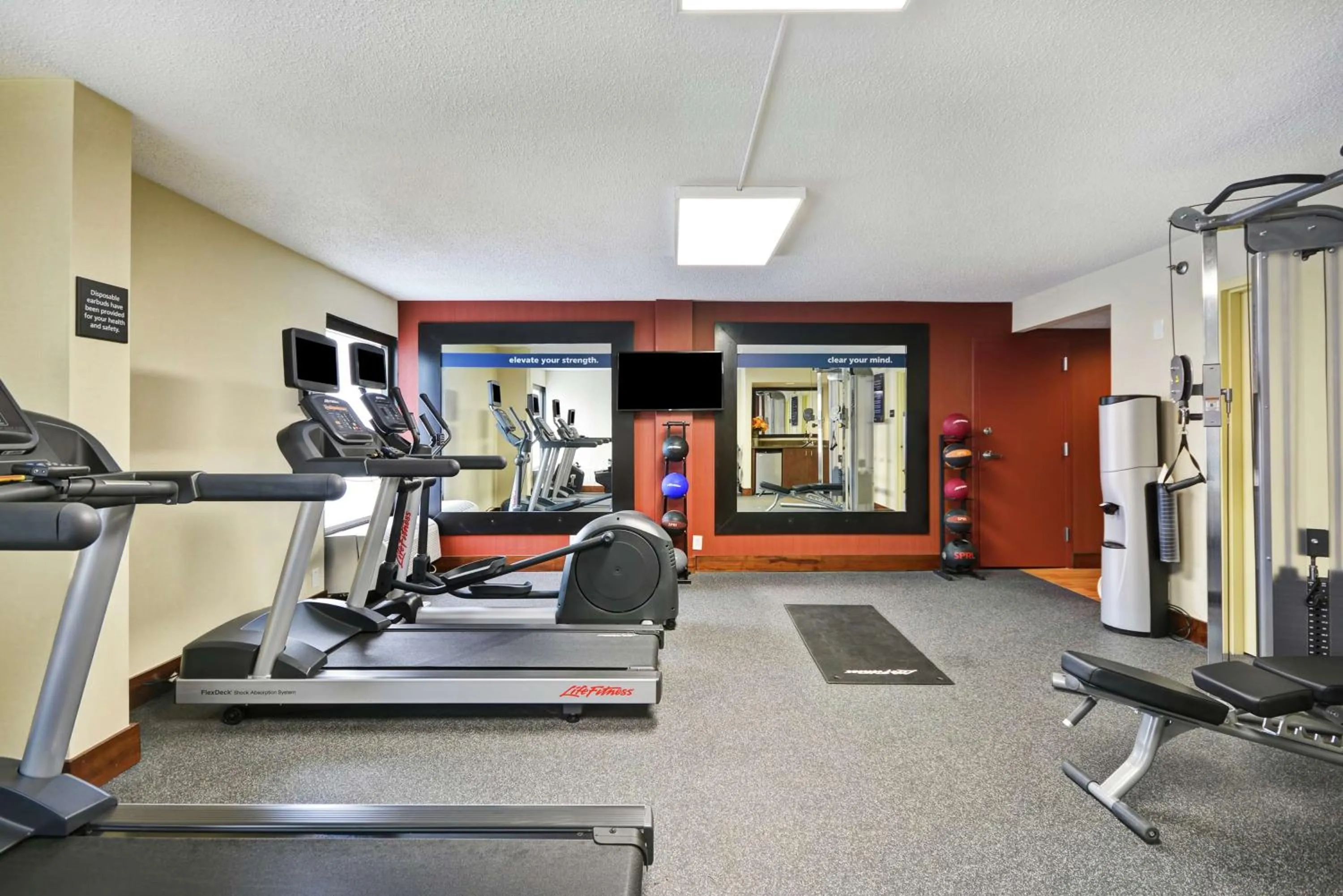 Fitness centre/facilities in Hampton Inn Birmingham/Mountain Brook