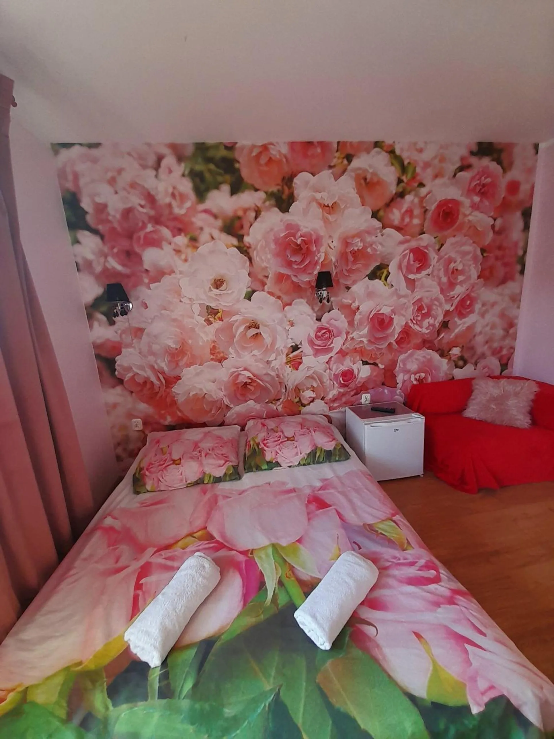 Photo of the whole room, Bed in Willa SUNRISE