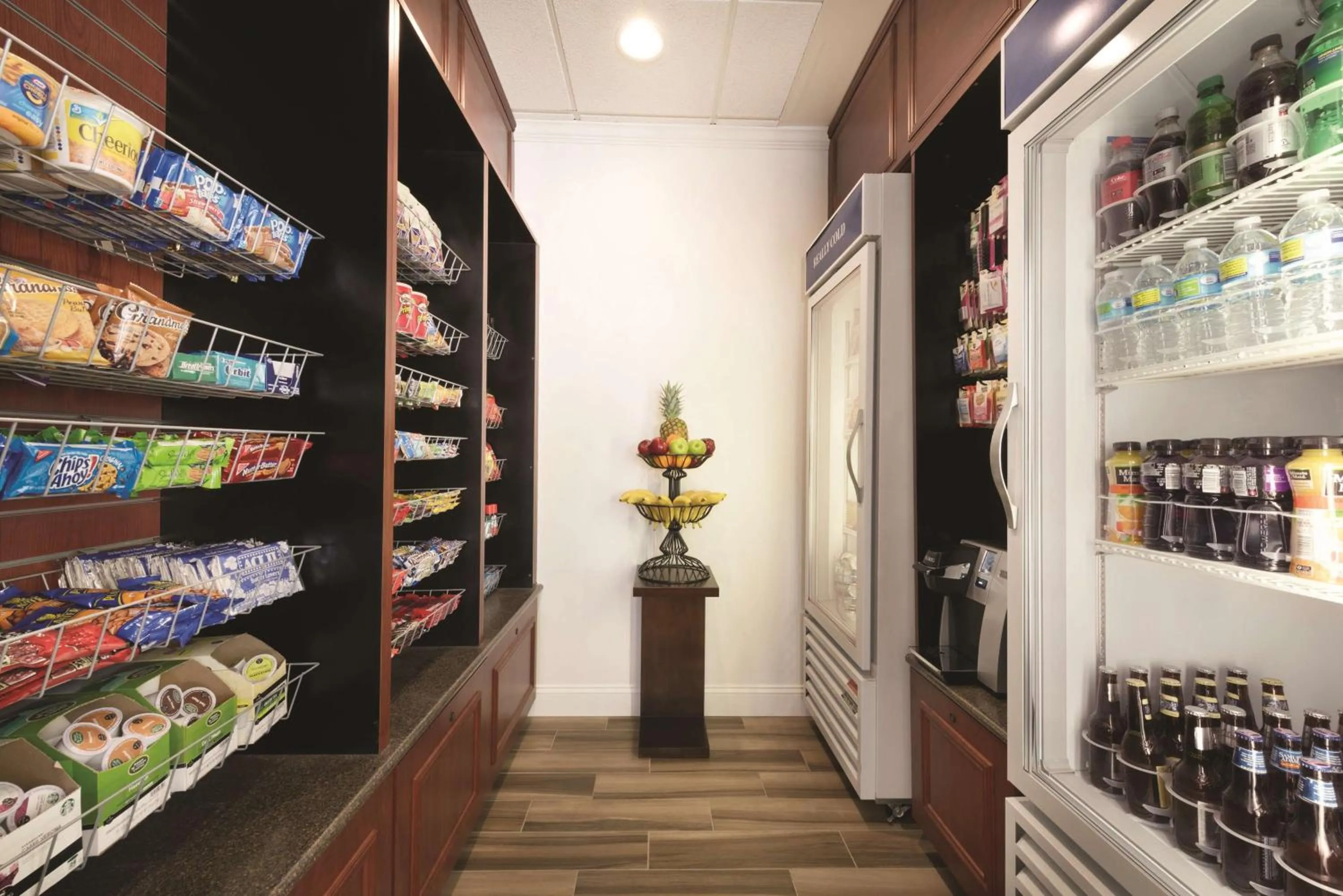 Restaurant/places to eat in Hilton Garden Inn Akron-Canton Airport