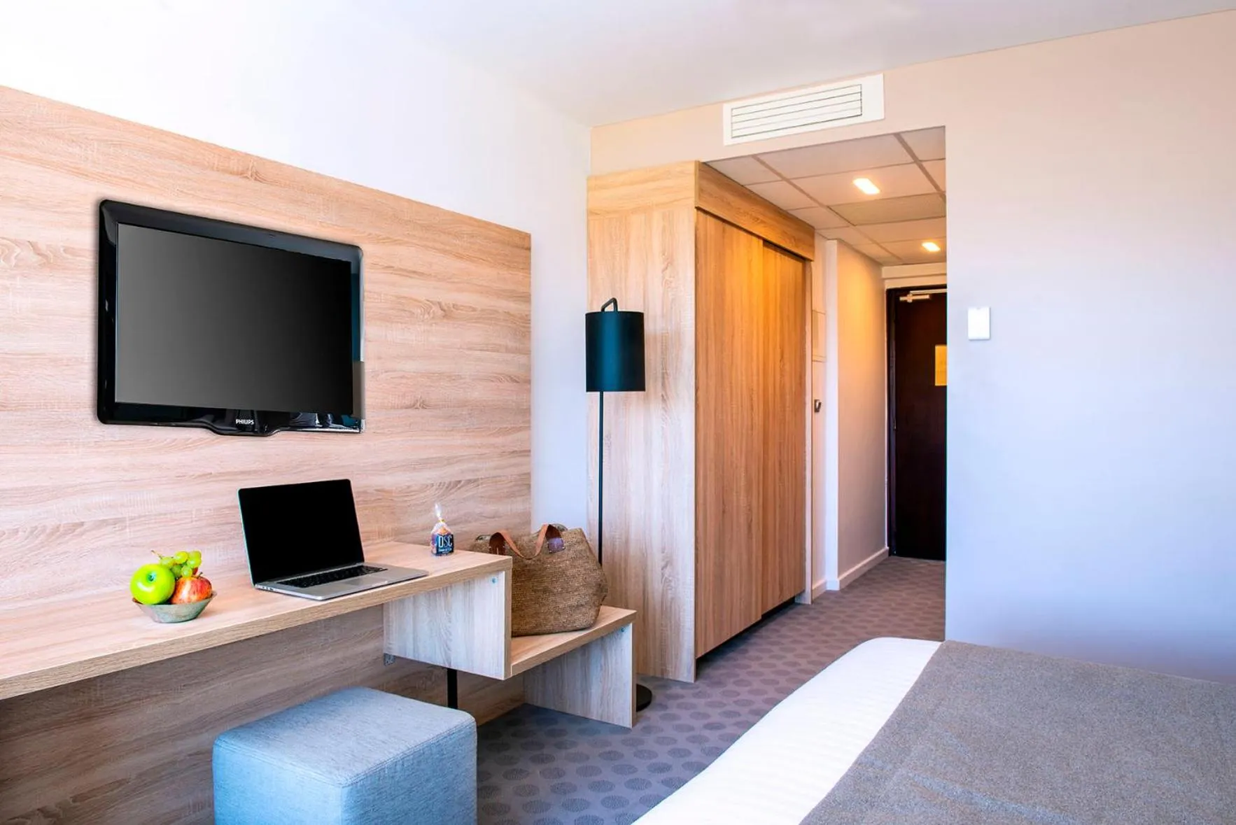 Seating area, Bed in Domaine De Saint Clair Spa & Golf