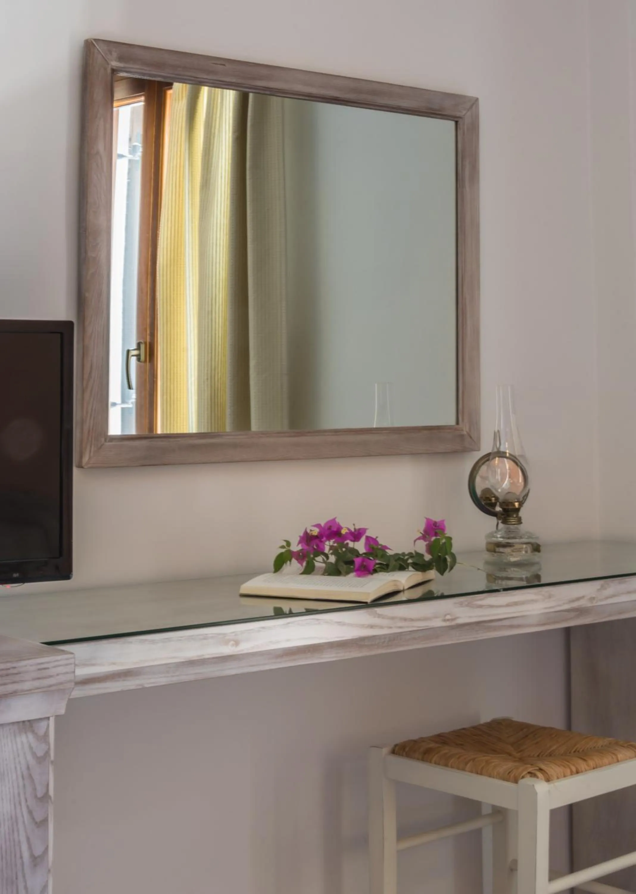 Seating area in Hotel Sunrise