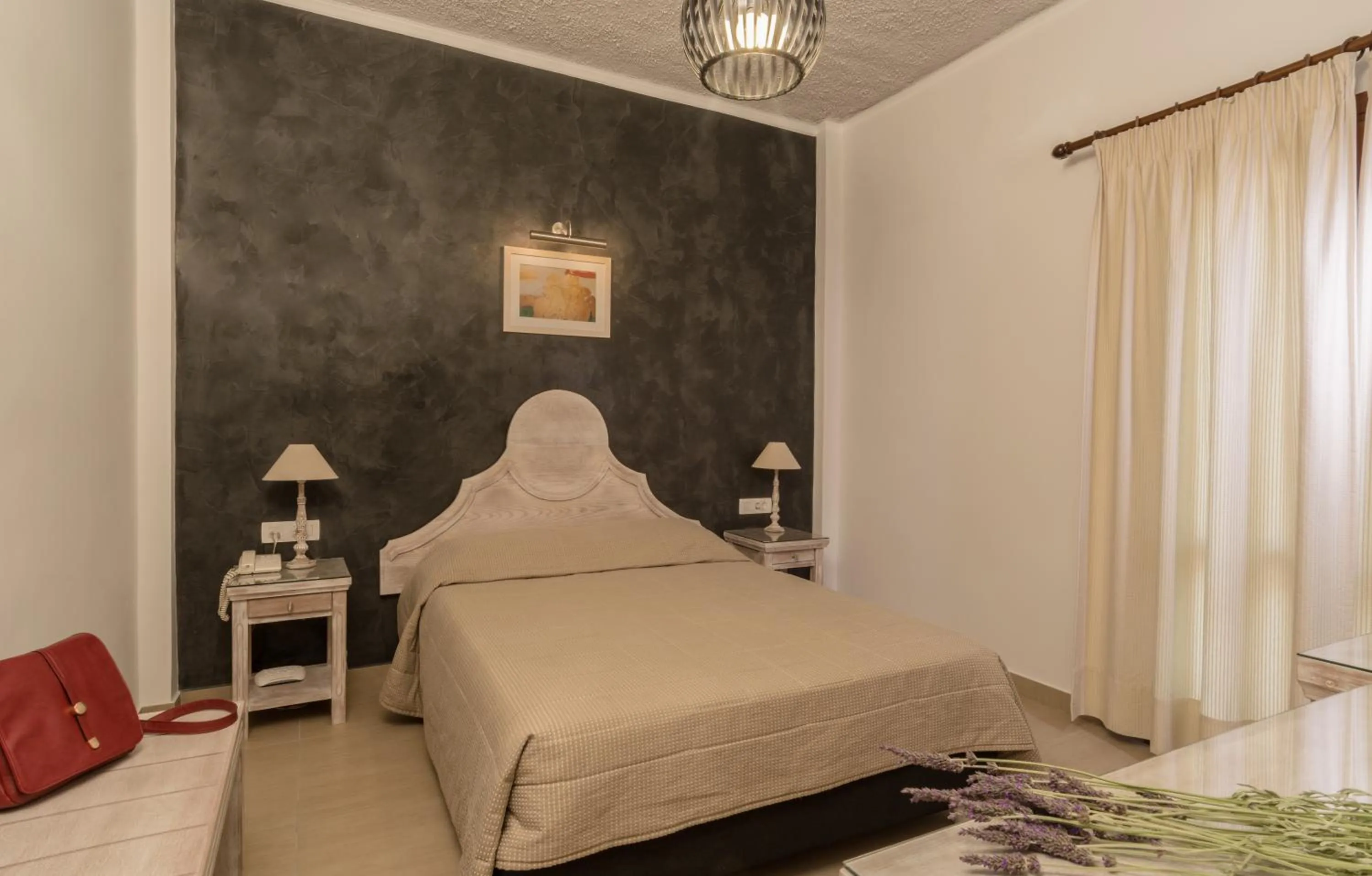 Bed in Hotel Sunrise