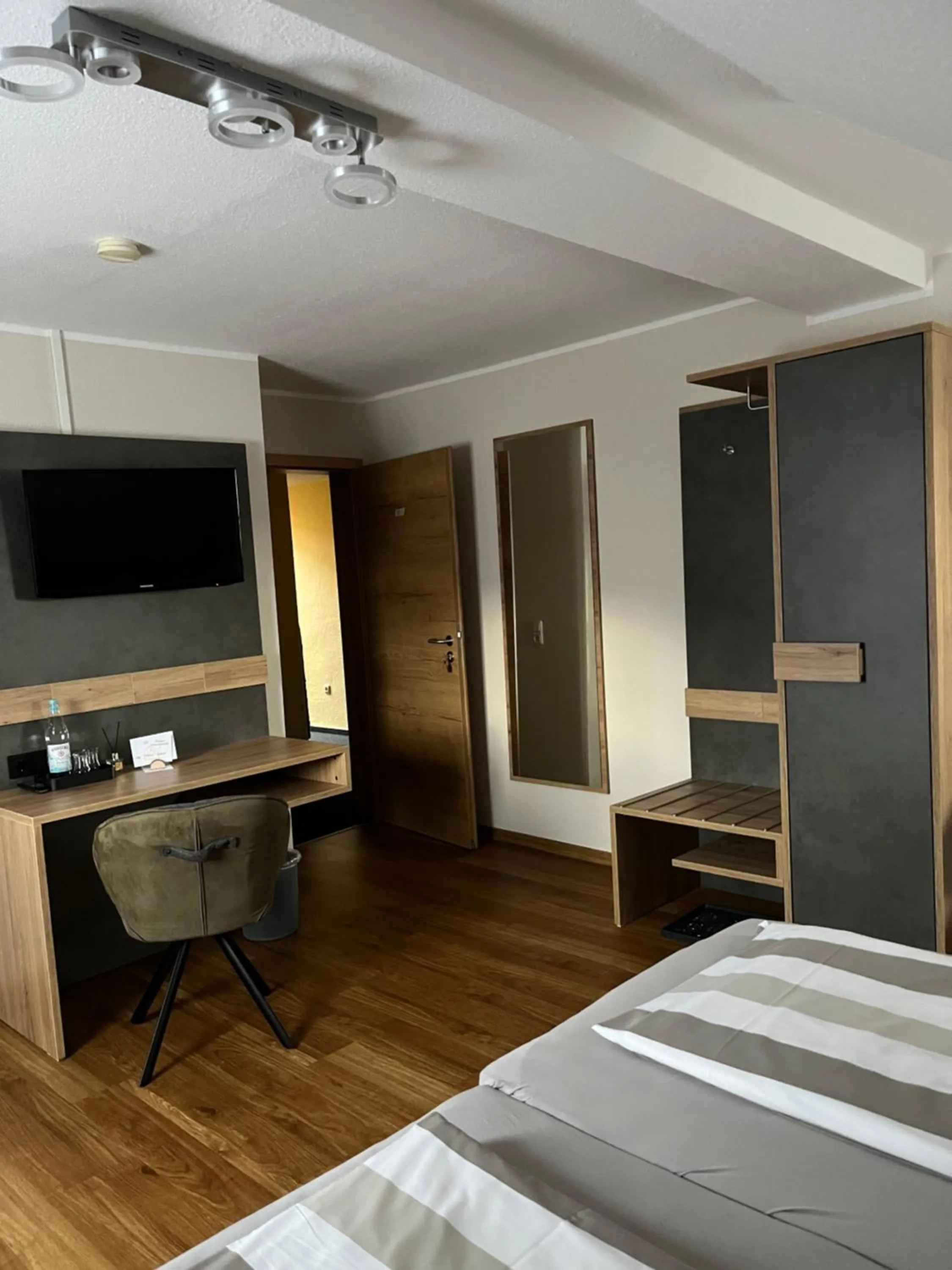 wardrobe, Bed in Gasthaus Waldschlosschen