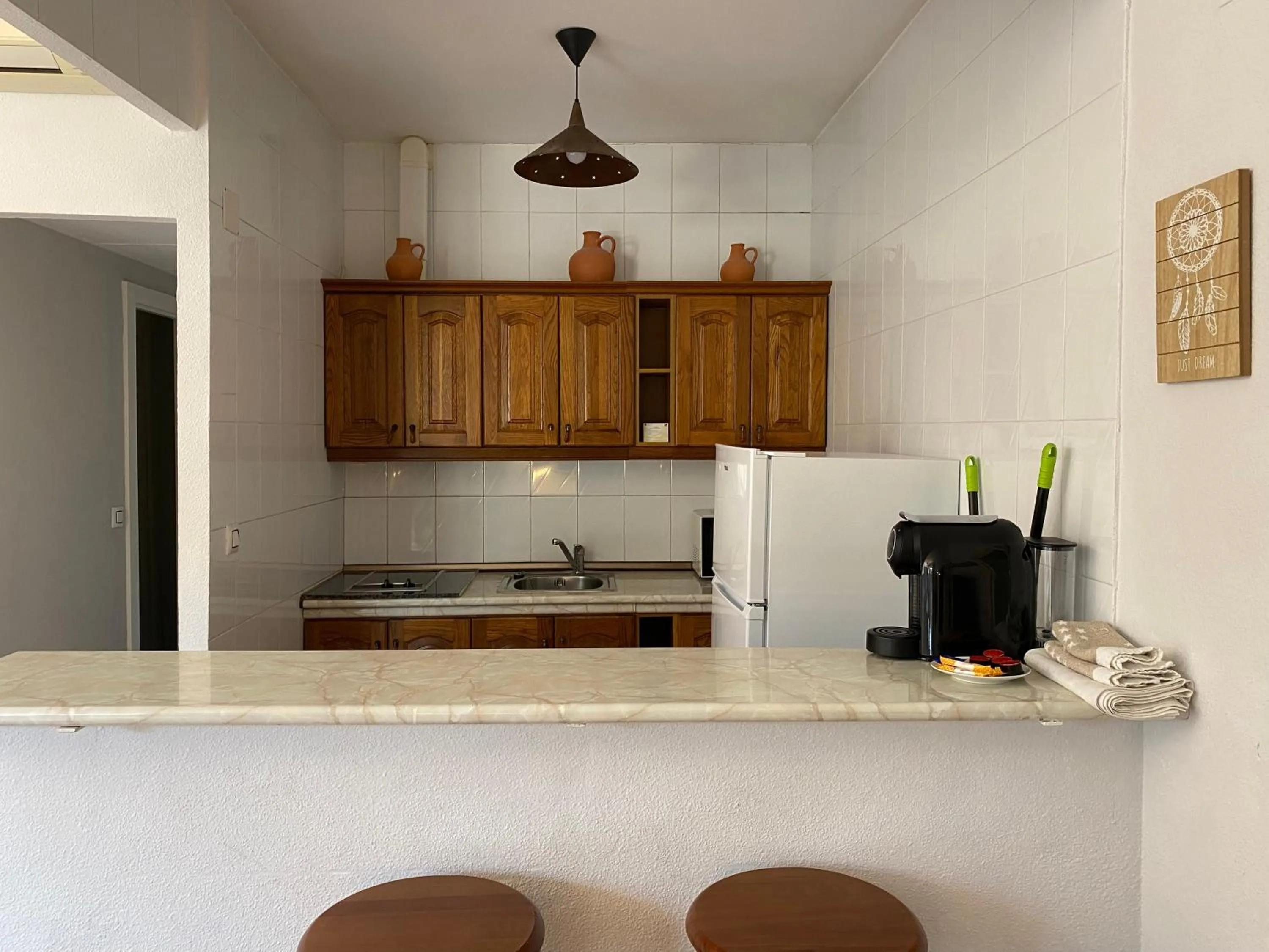 Kitchen or kitchenette in Apartamentos Atalayas Extremadura
