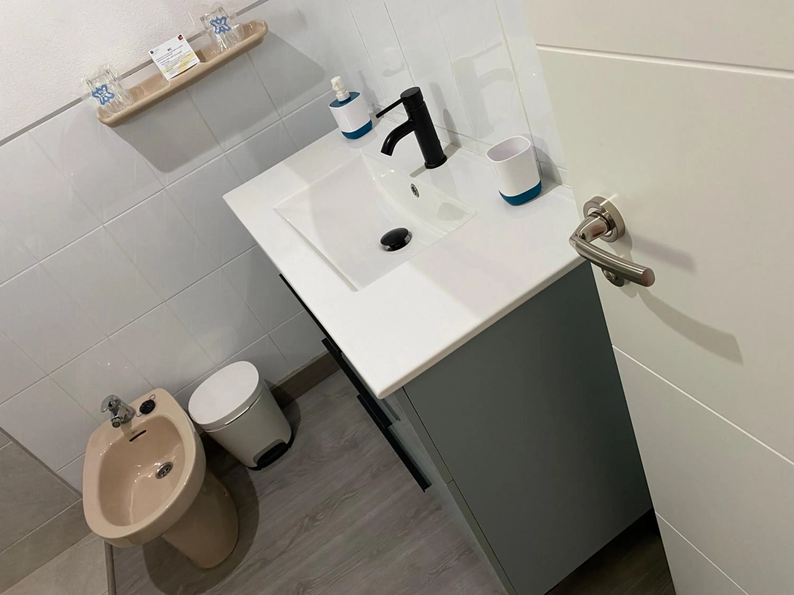 Bathroom in Apartamentos Atalayas Extremadura