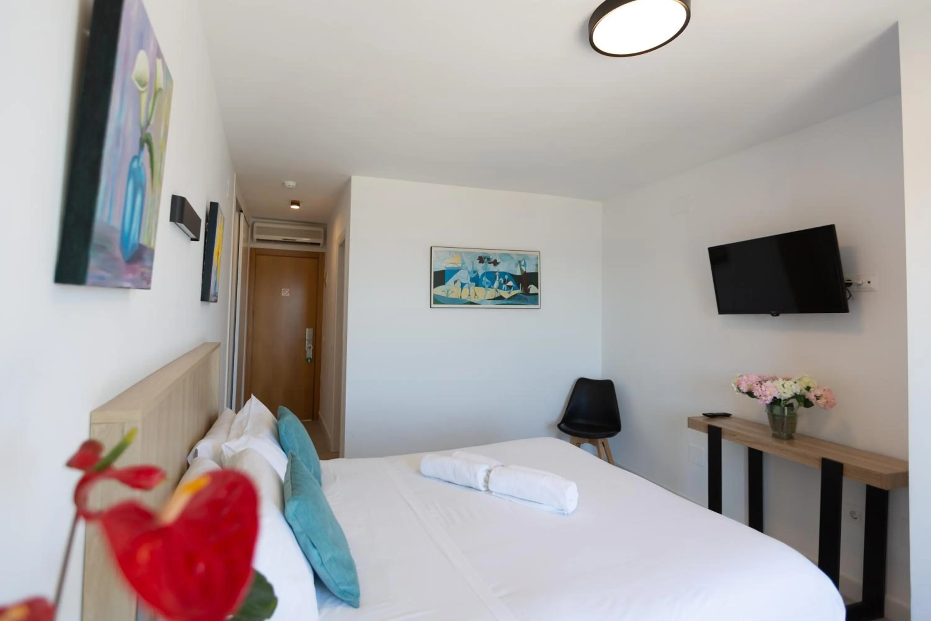 Bedroom, Bed in Hotel Mediterráneo by Croma