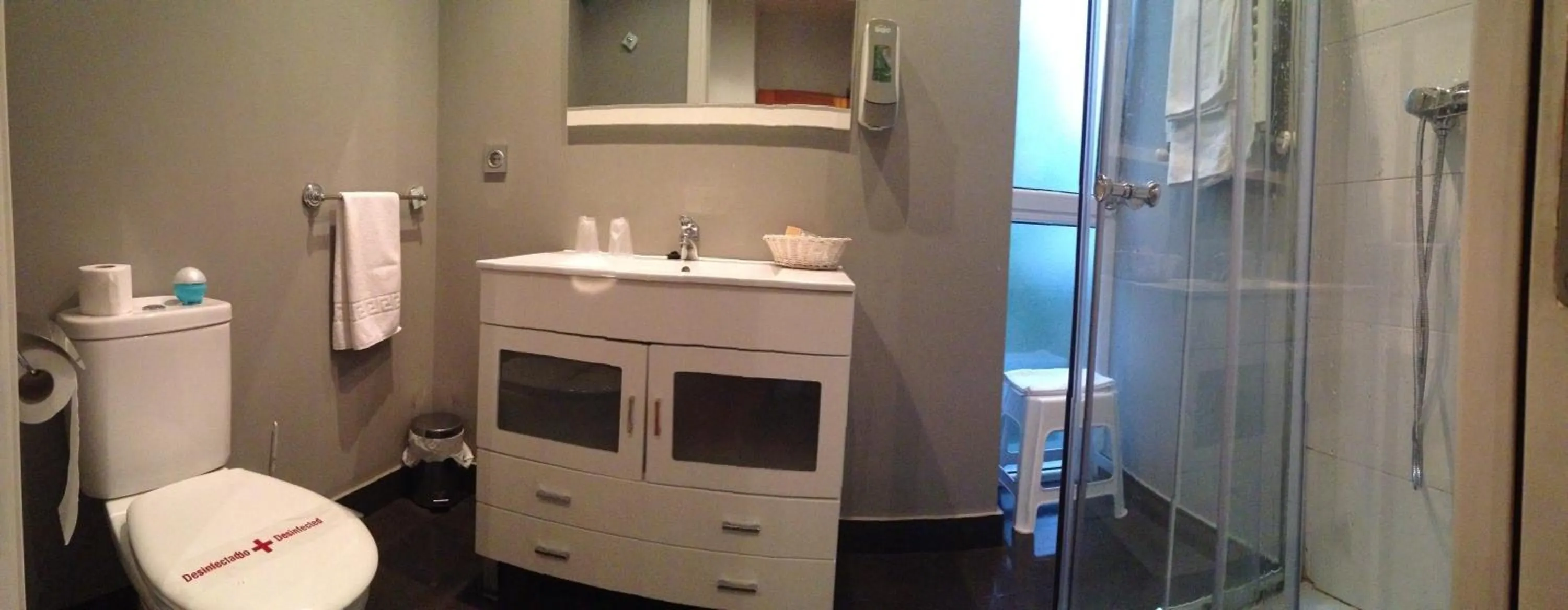 Bathroom in Hostal San Sebastian Centro