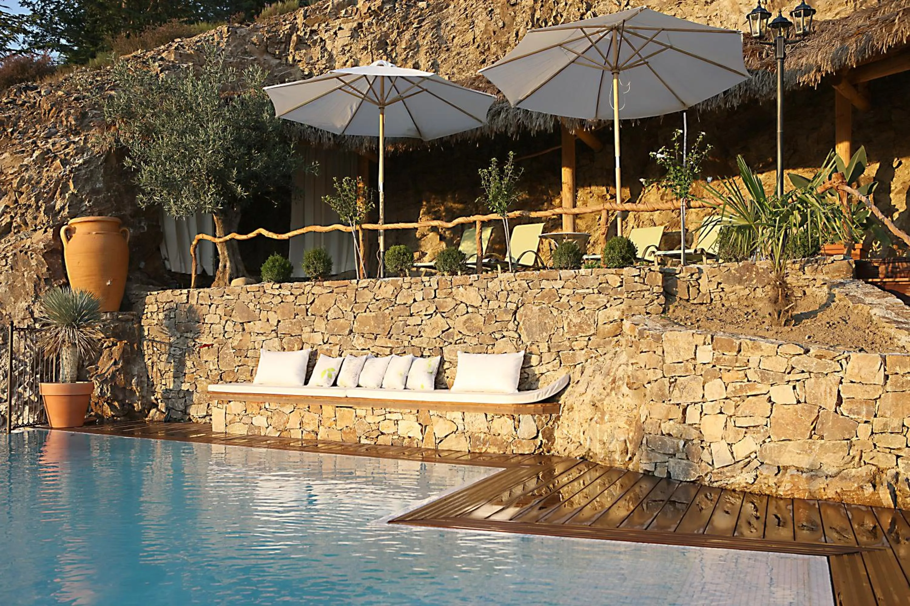 Swimming pool in Auberge Du Lac