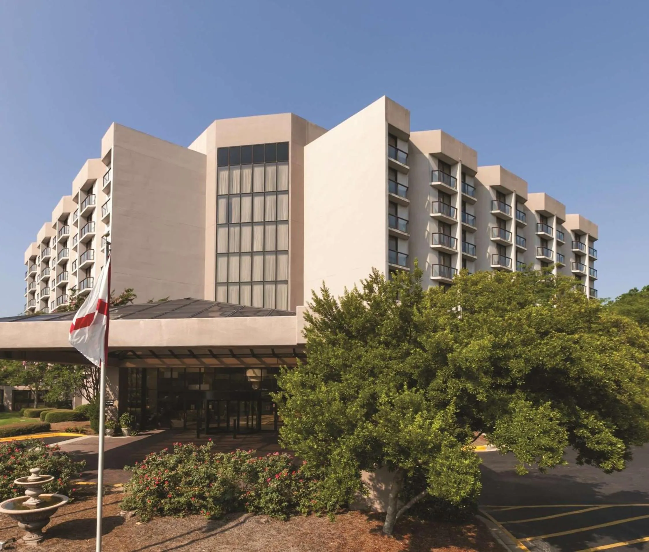 Property building in Embassy Suites Birmingham