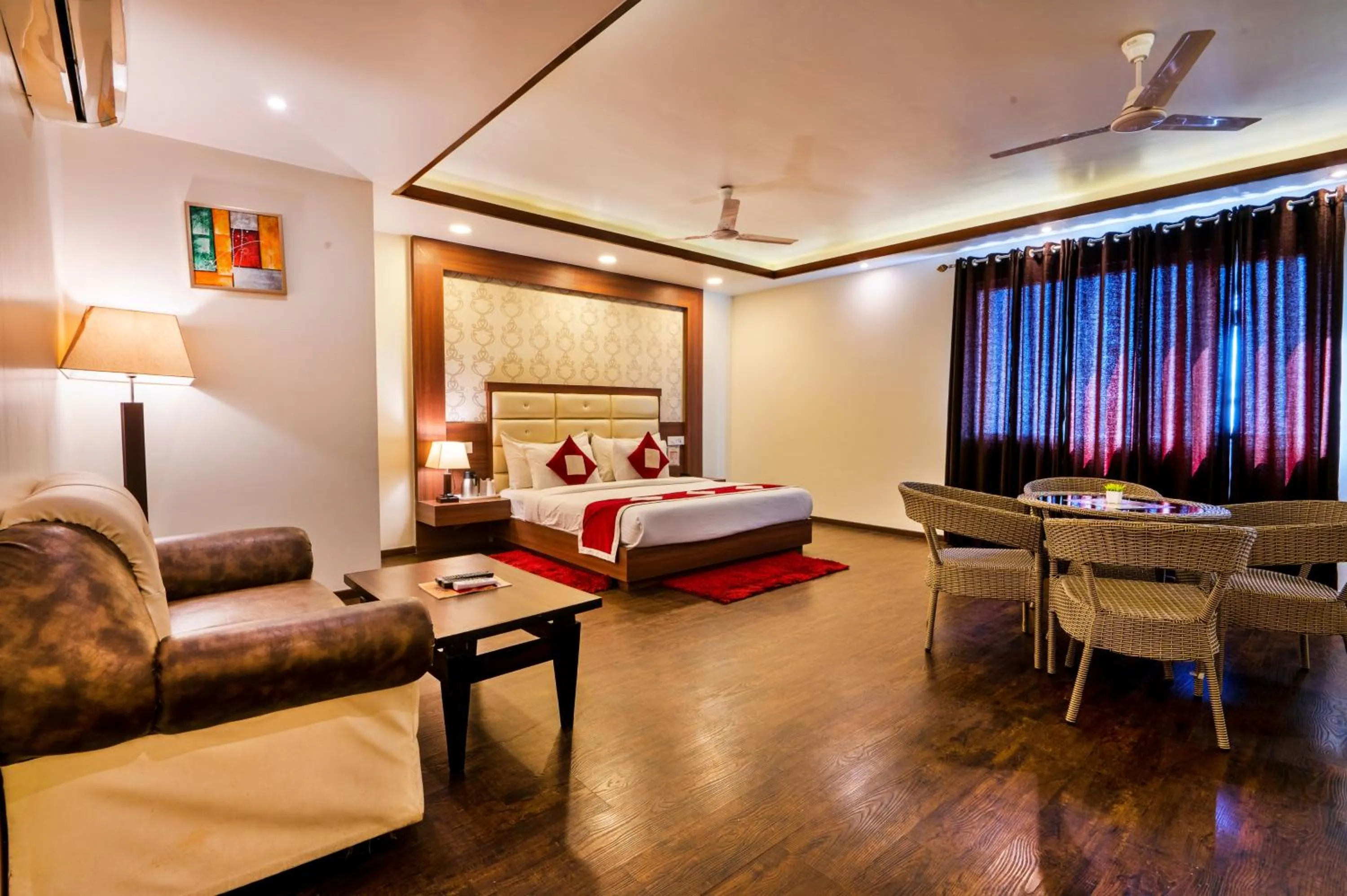 Bed in Hotel The Royal Krishna