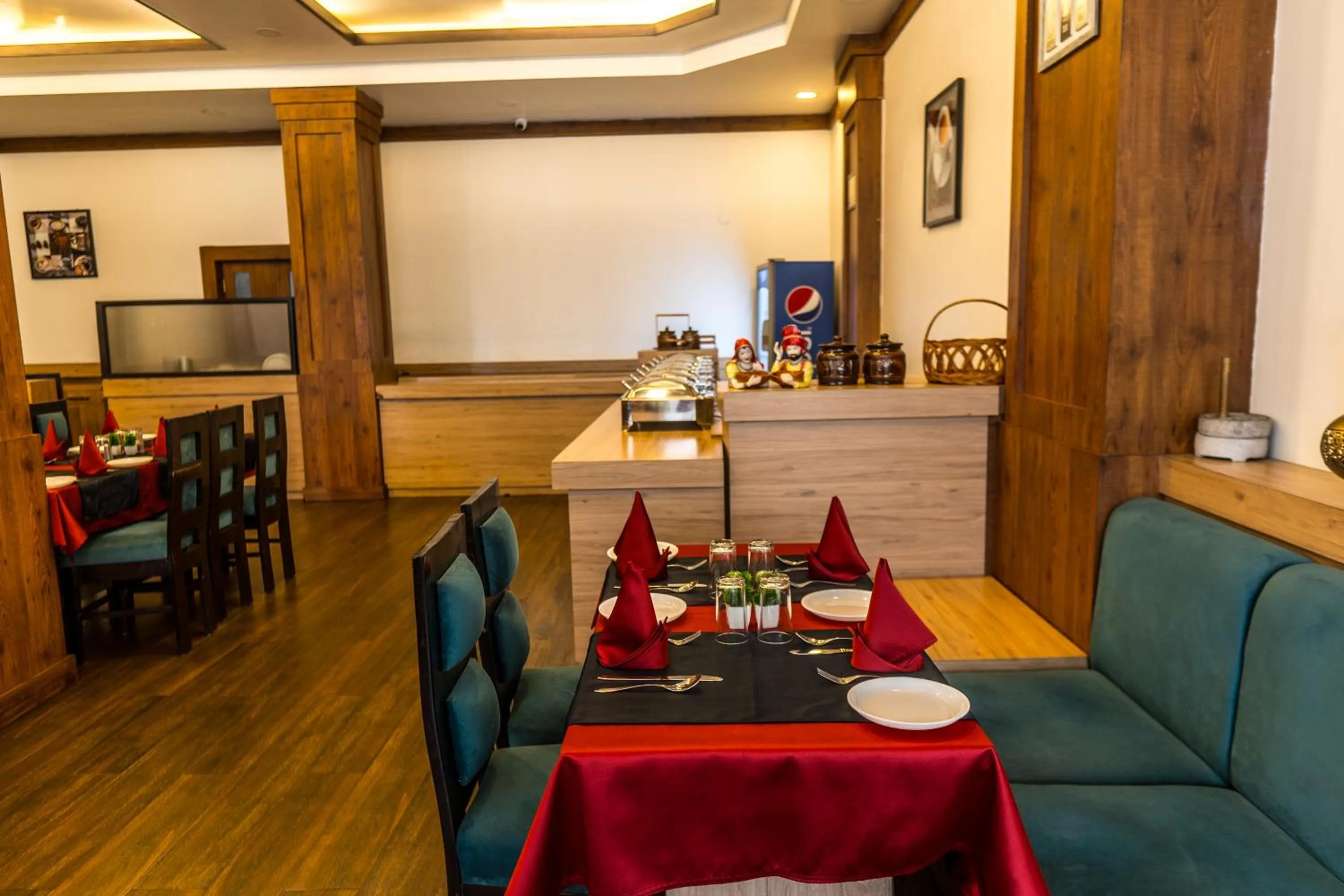 Restaurant/places to eat in Hotel The Royal Krishna