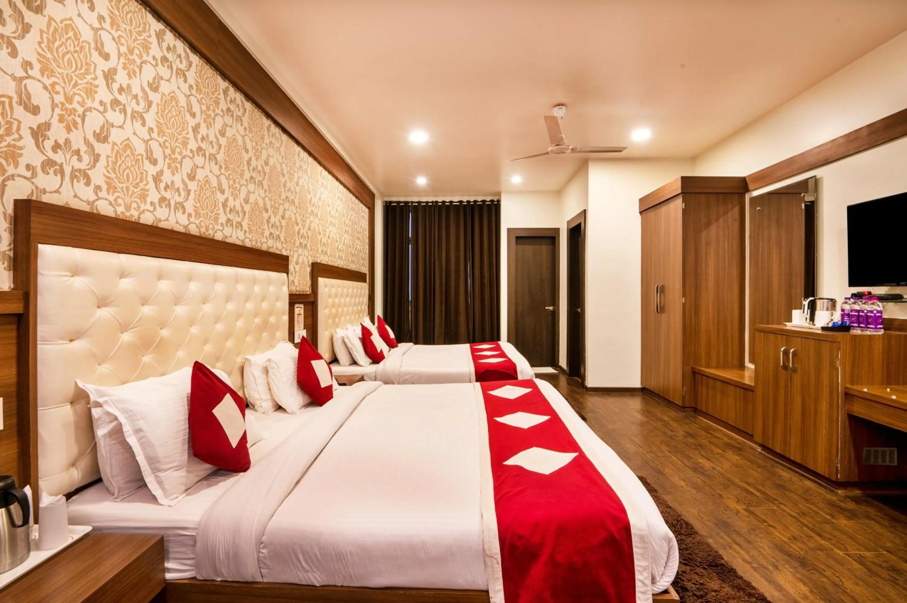 Bed in Hotel The Royal Krishna