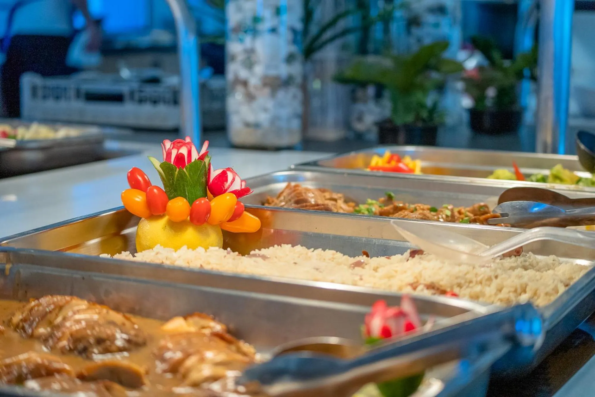 Food and drinks in Lardos Bay Hotel