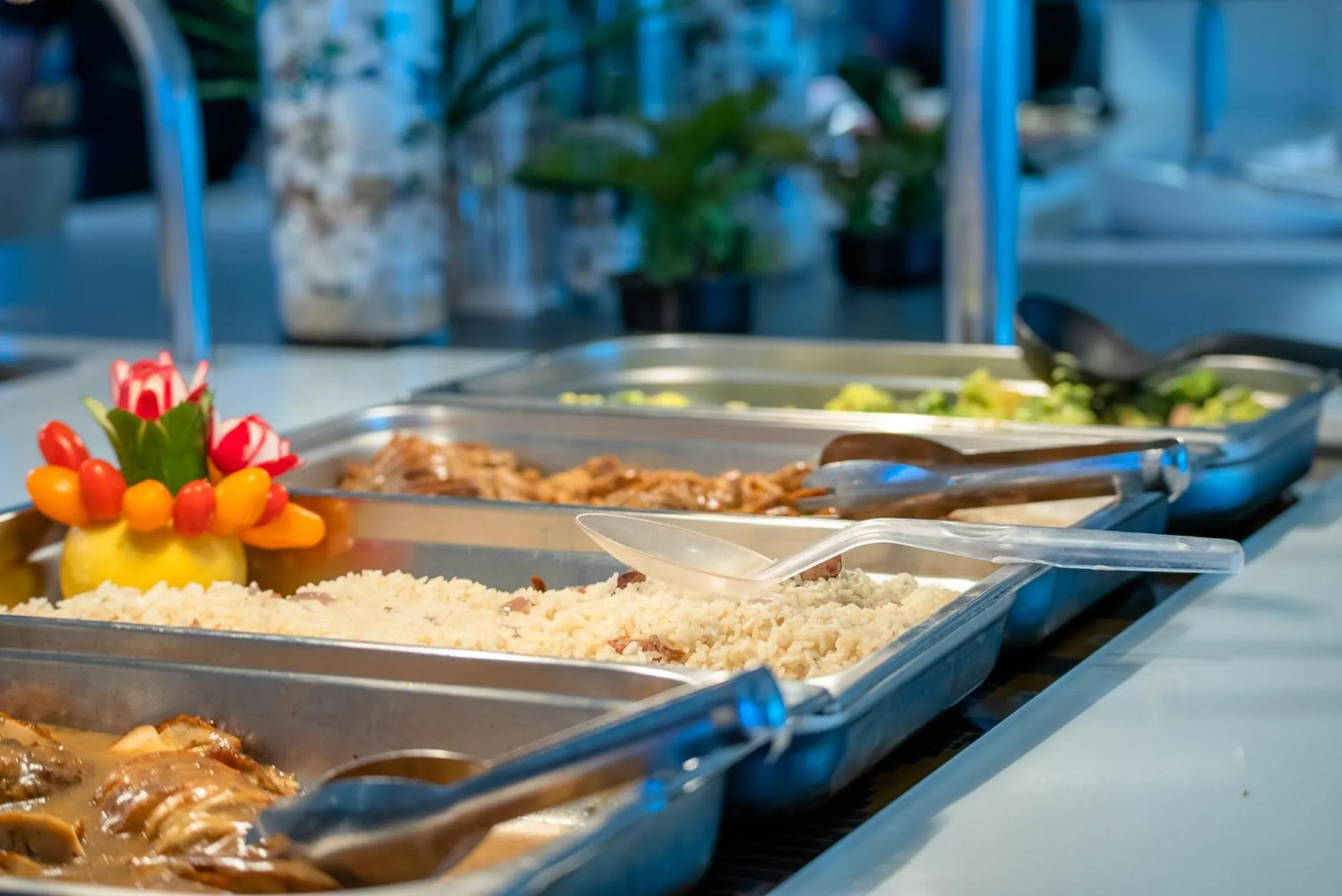 Food and drinks in Lardos Bay Hotel