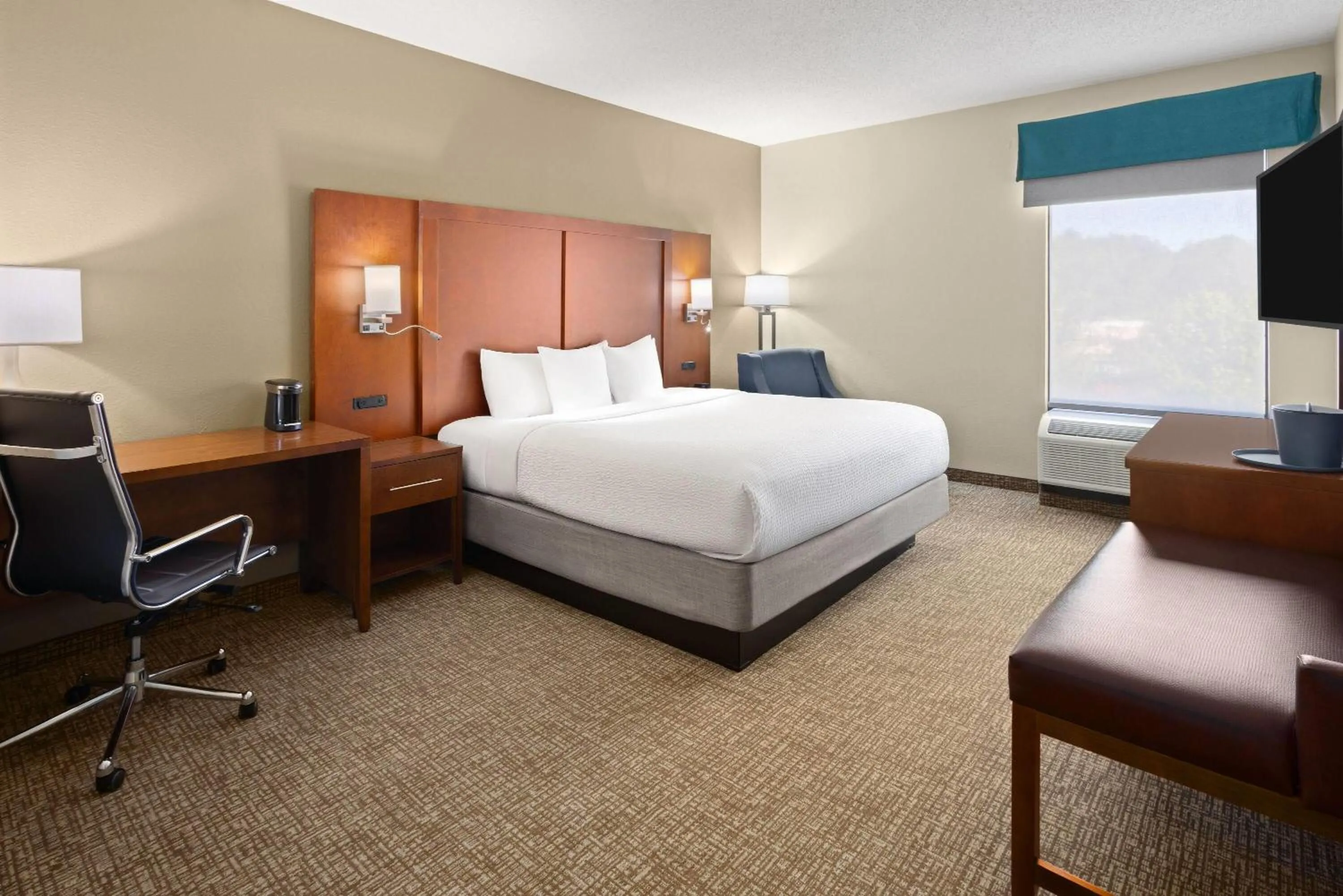 Photo of the whole room, Bed in Wingate by Wyndham Buckhannon