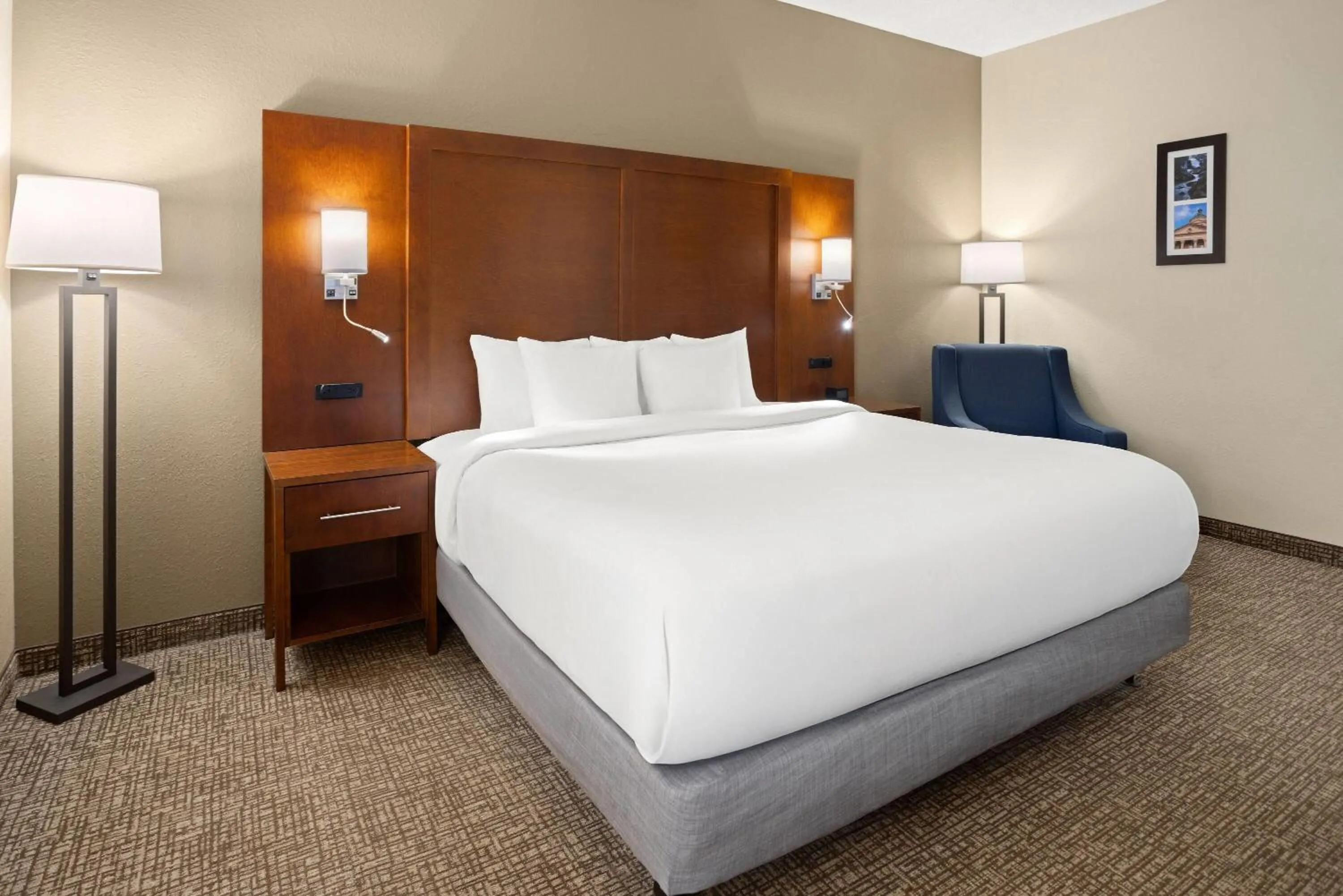 Photo of the whole room, Bed in Wingate by Wyndham Buckhannon