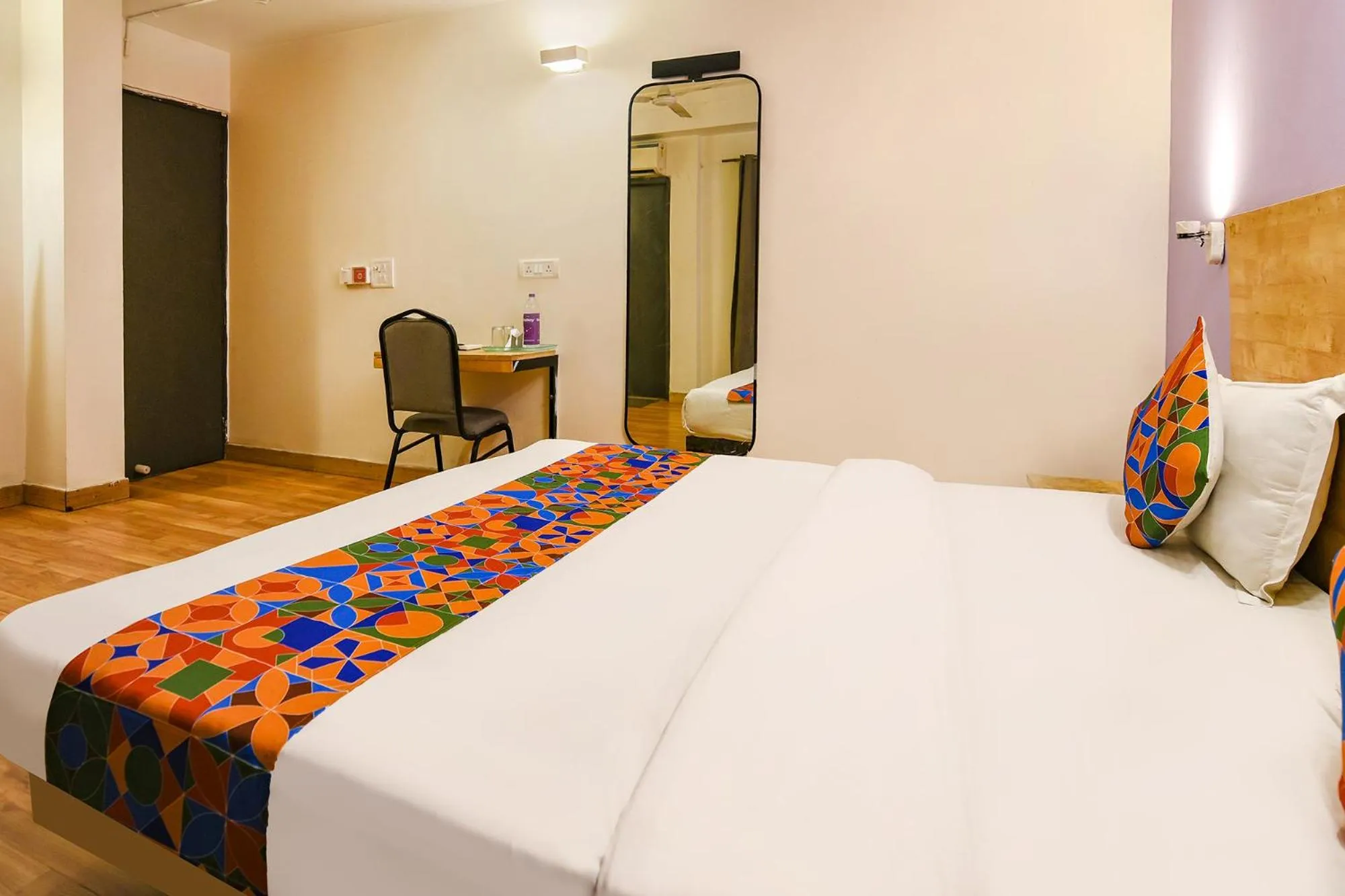 Bed in OYO Townhouse 013 New Friends Colony