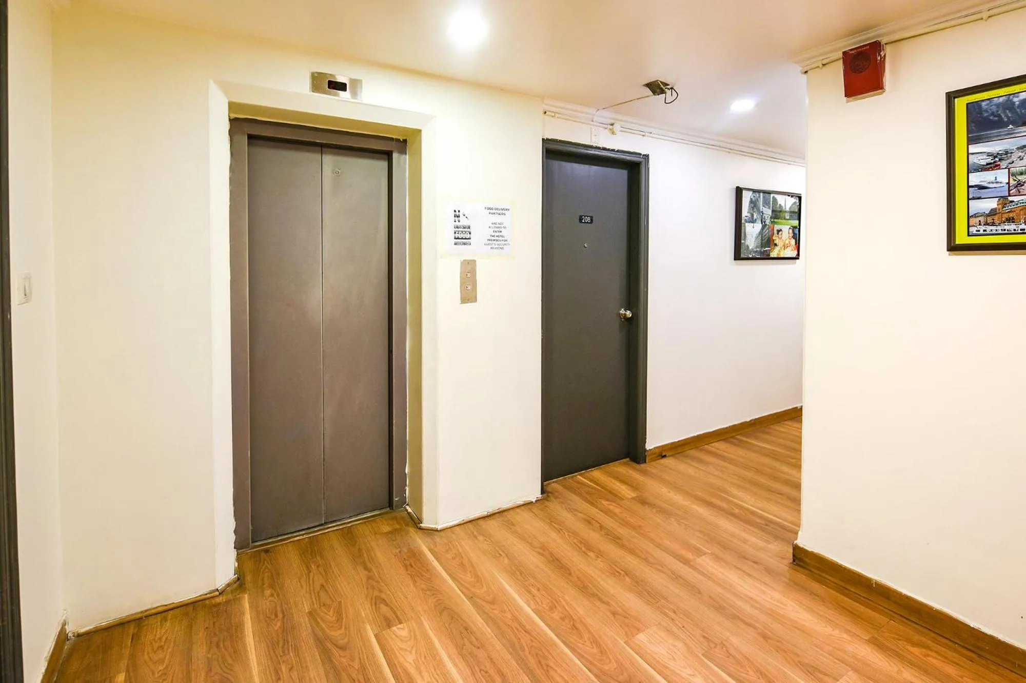 Lobby or reception in OYO Townhouse 013 New Friends Colony