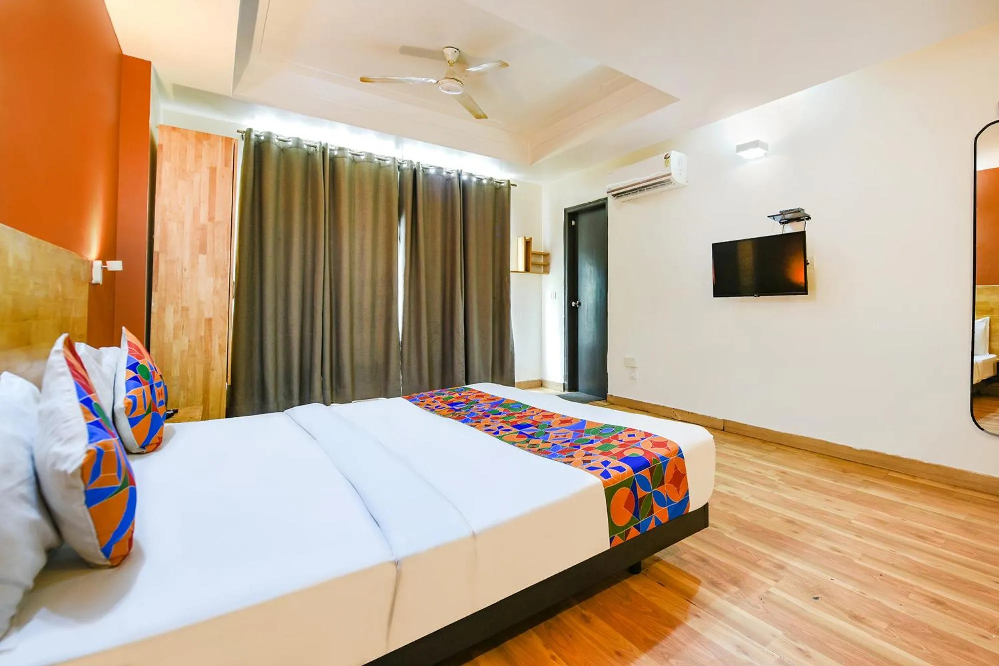 Bed in OYO Townhouse 013 New Friends Colony