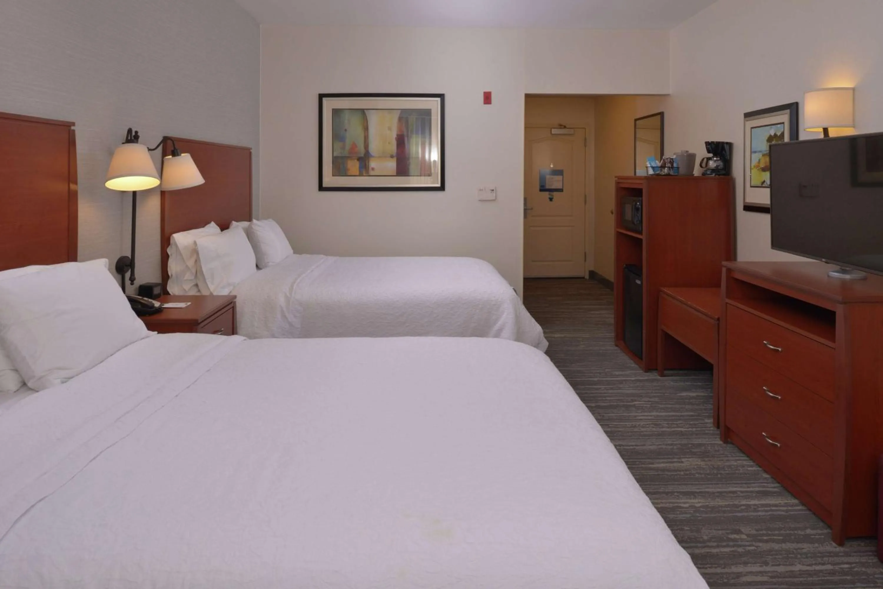 Bedroom, Bed in Hampton Inn and Suites Bakersfield North-Airport