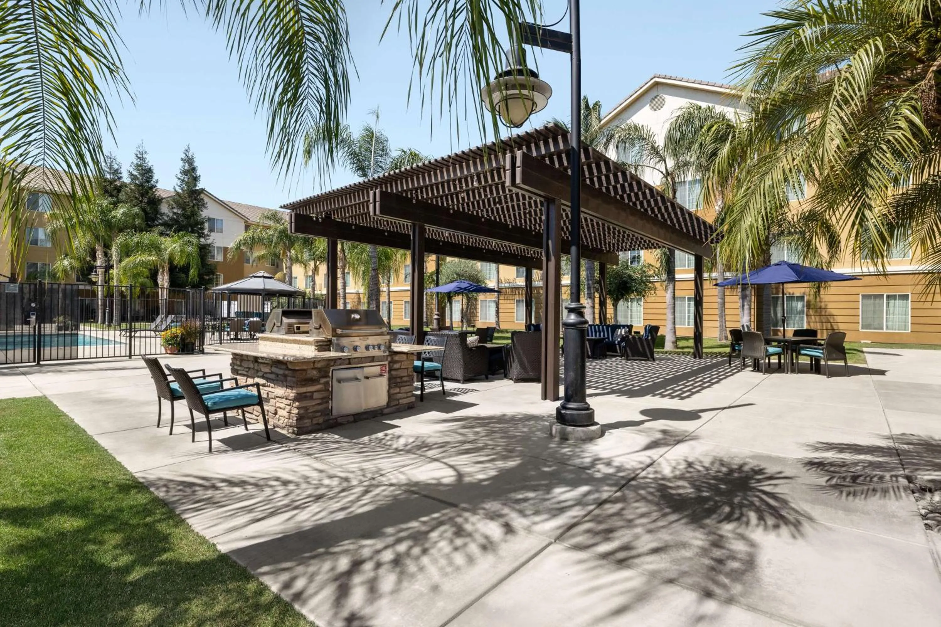 Patio in Homewood Suites Bakersfield