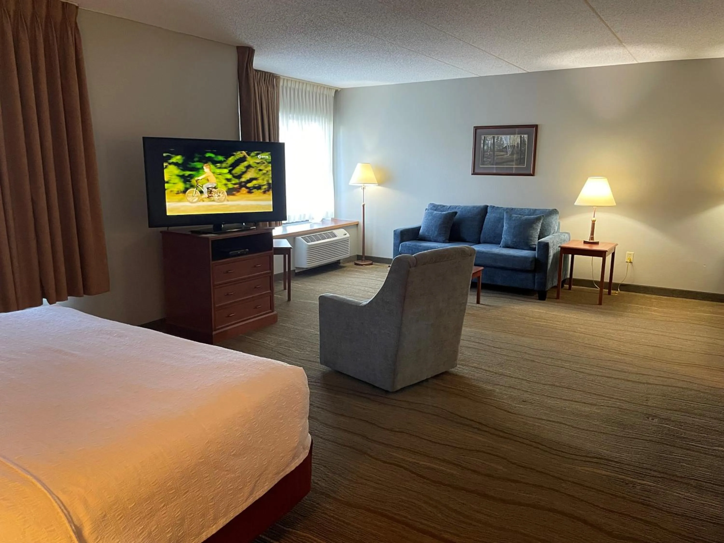 Bed in SouthShore Hotel on Lake Bemidji, Trademark Coll by Wyndham