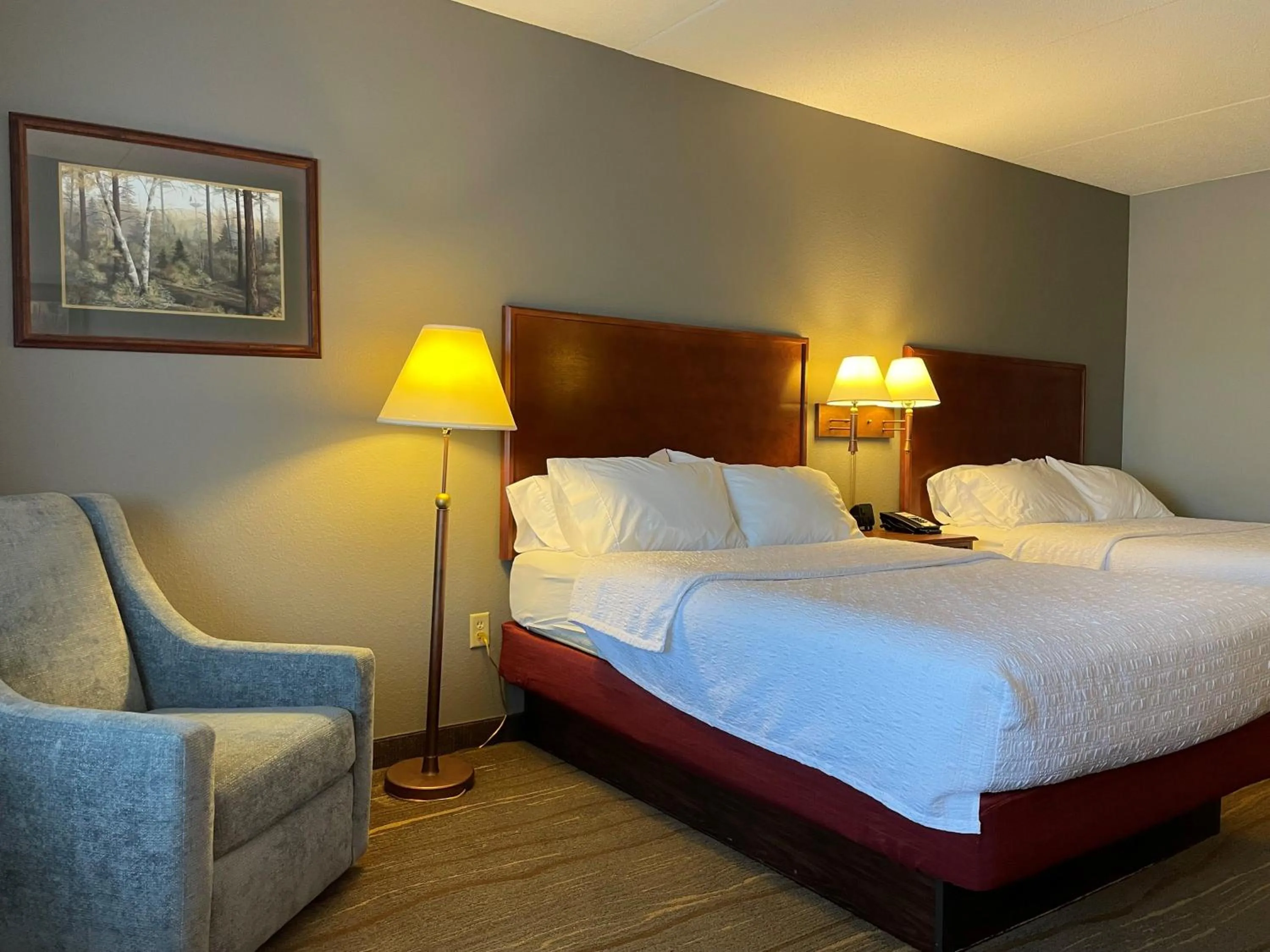 Bed in SouthShore Hotel on Lake Bemidji, Trademark Coll by Wyndham