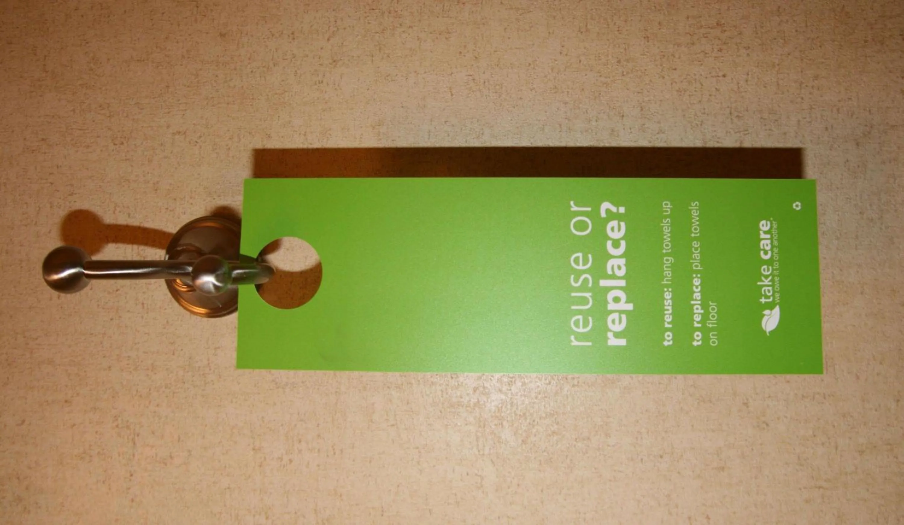 Bed in Hampton Inn and Suites Barstow