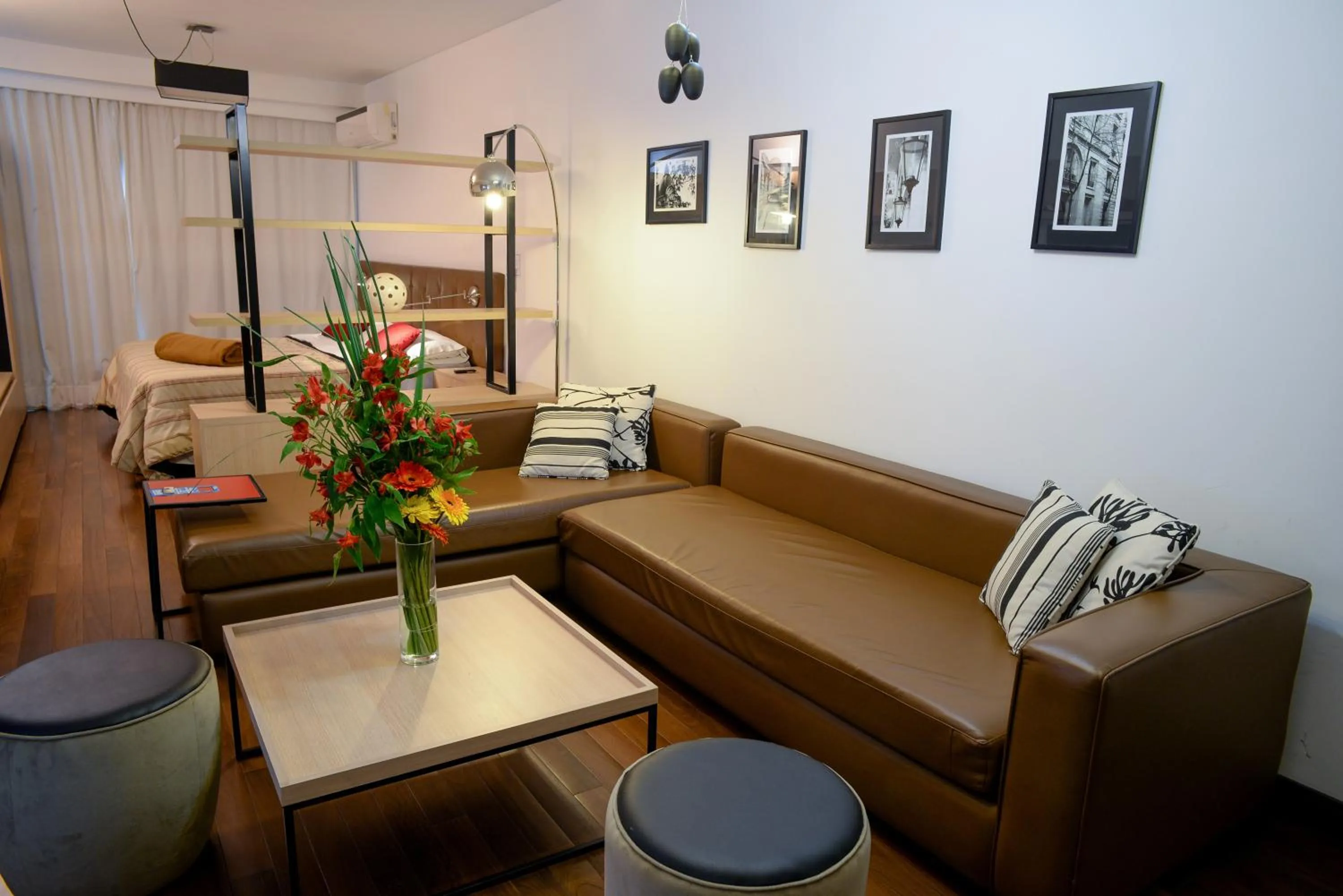 Living room in IQ Callao By Recoleta Apartments