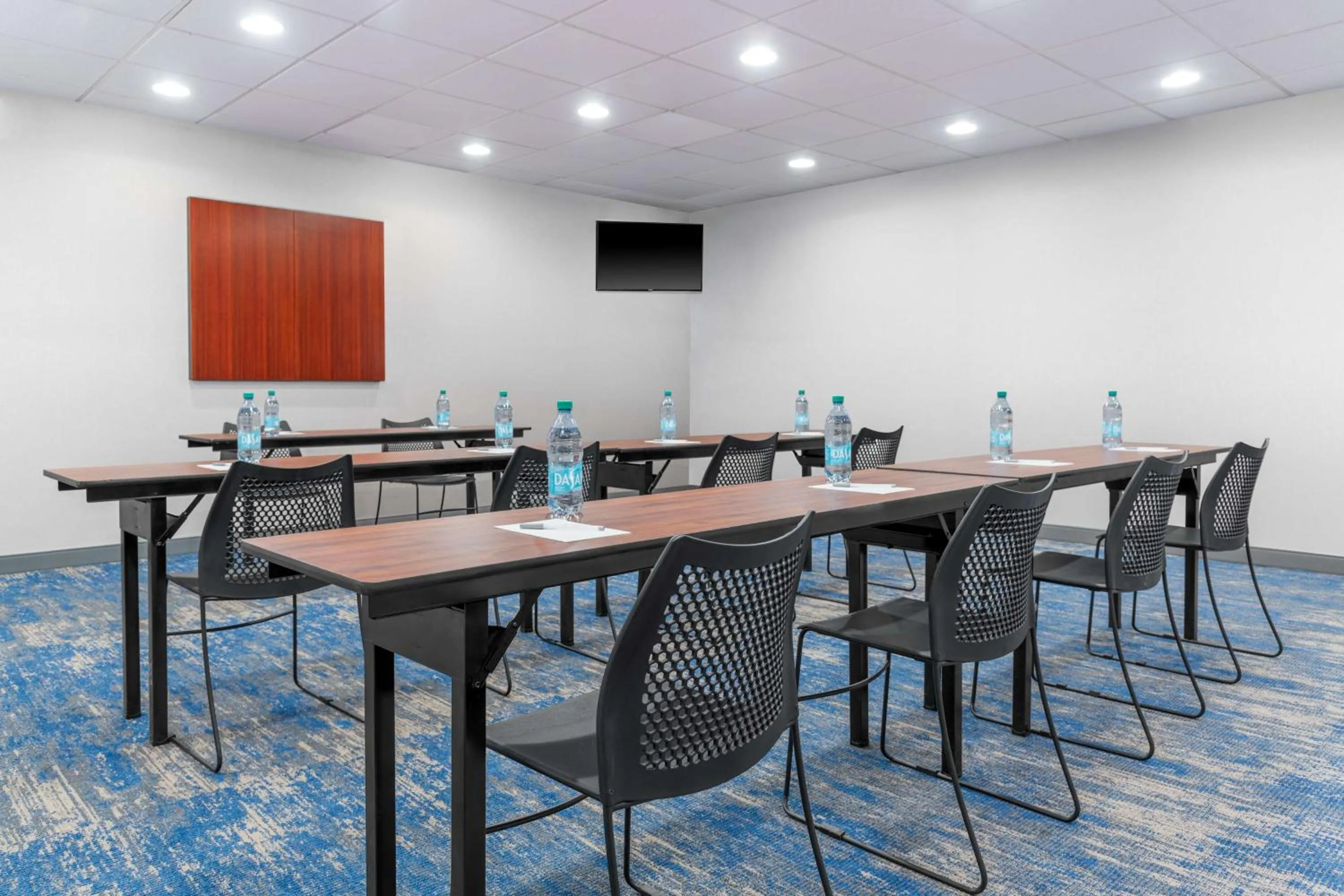 Meeting/conference room in Hampton Inn & Suites Brookings