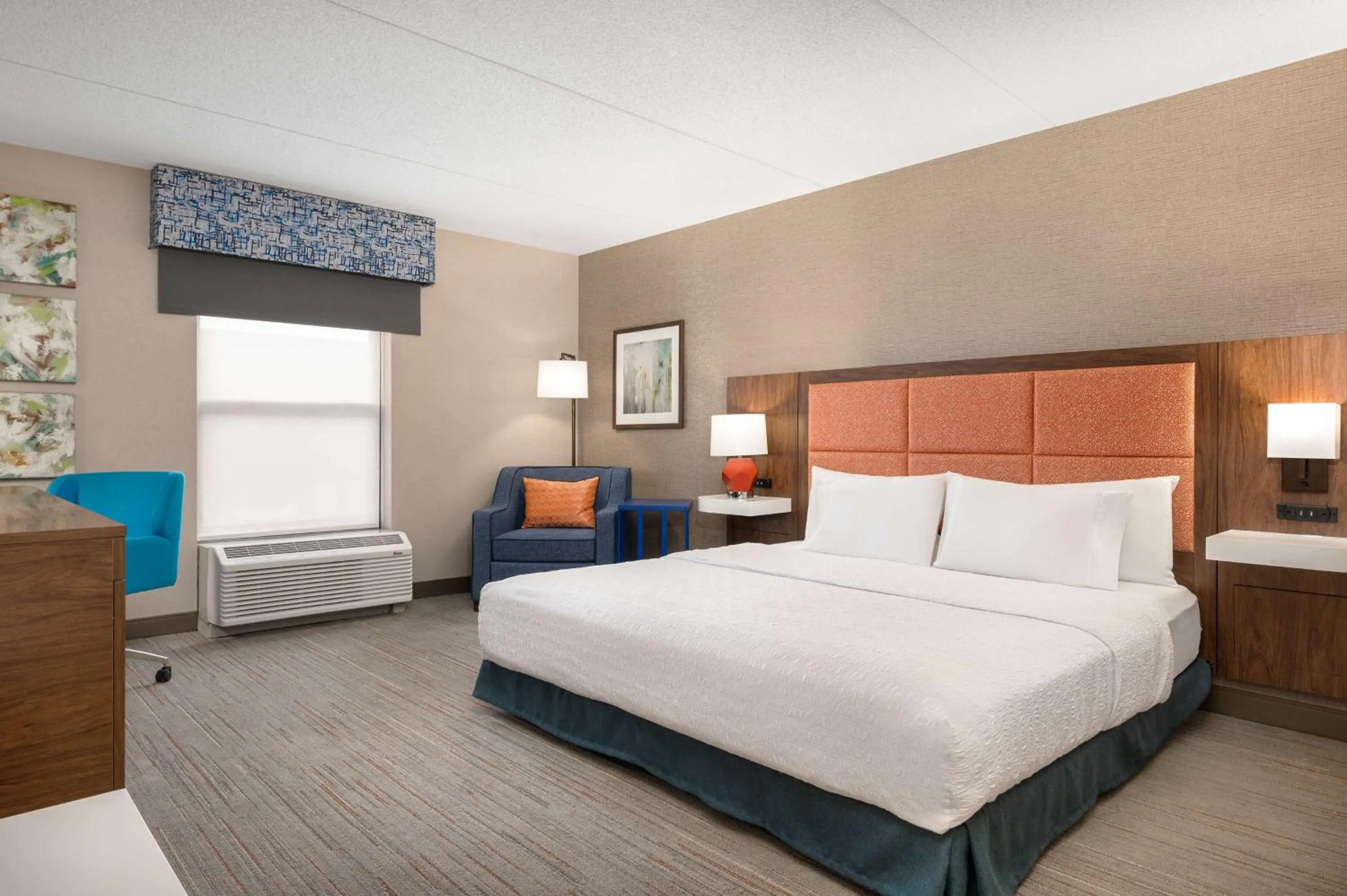 Bed in Hampton Inn Bloomsburg