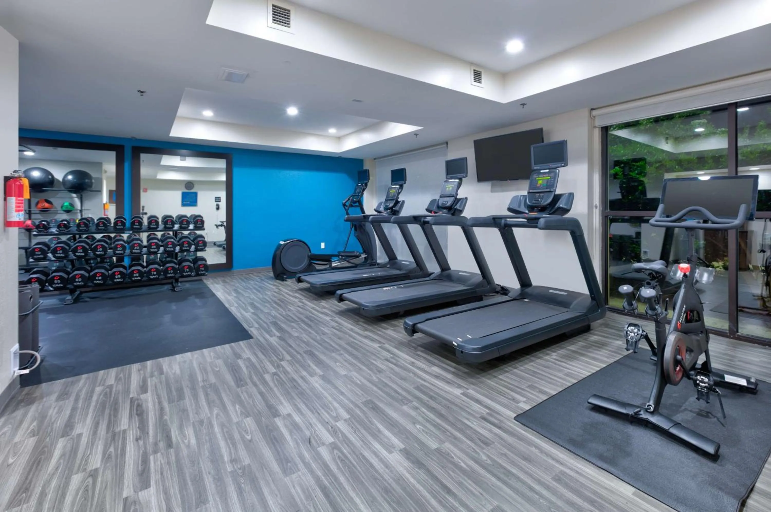 Fitness centre/facilities in Hampton Inn Biloxi Beach Boulevard