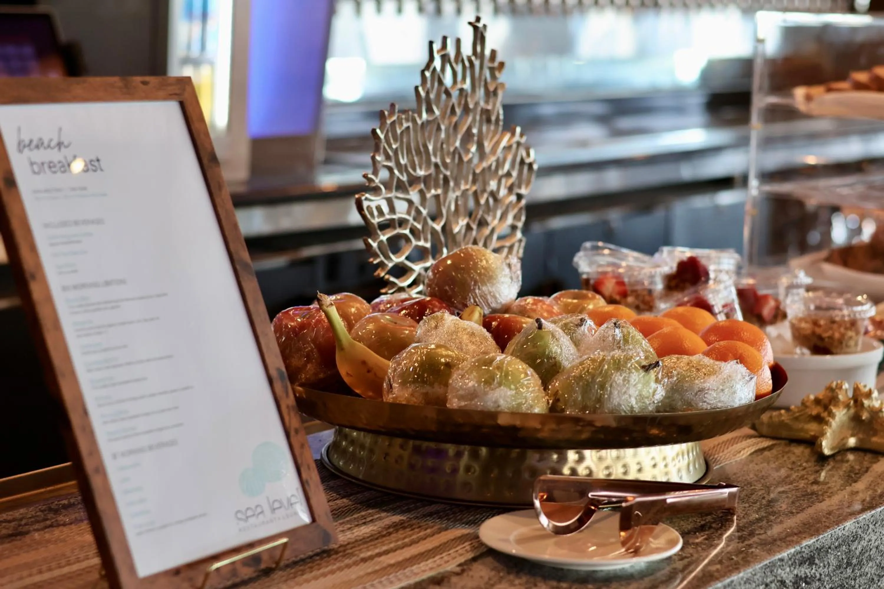 Buffet breakfast in Shade Hotel Redondo Beach