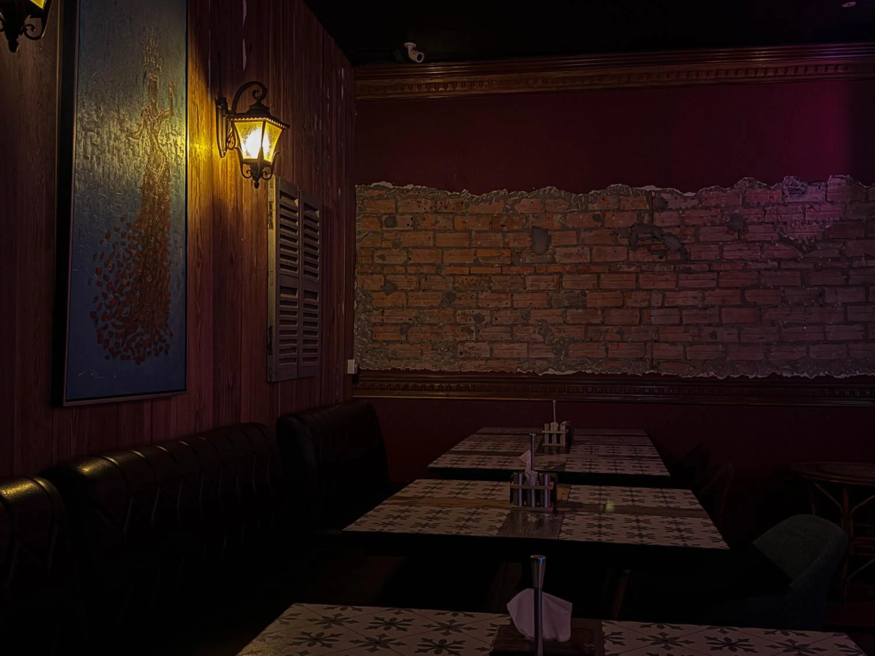 Restaurant/places to eat in Pacific Hotel