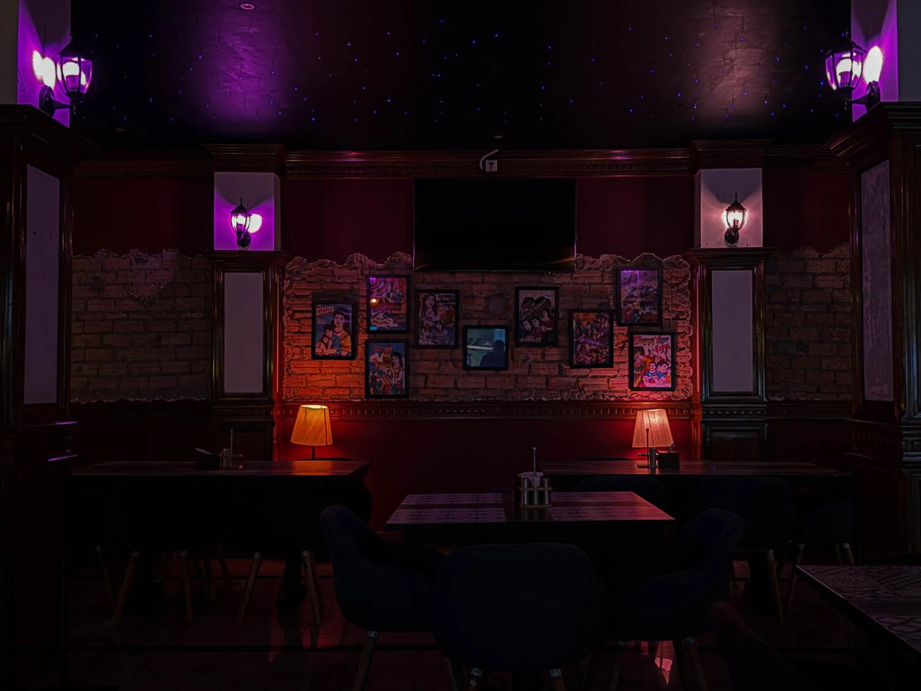 Restaurant/places to eat in Pacific Hotel