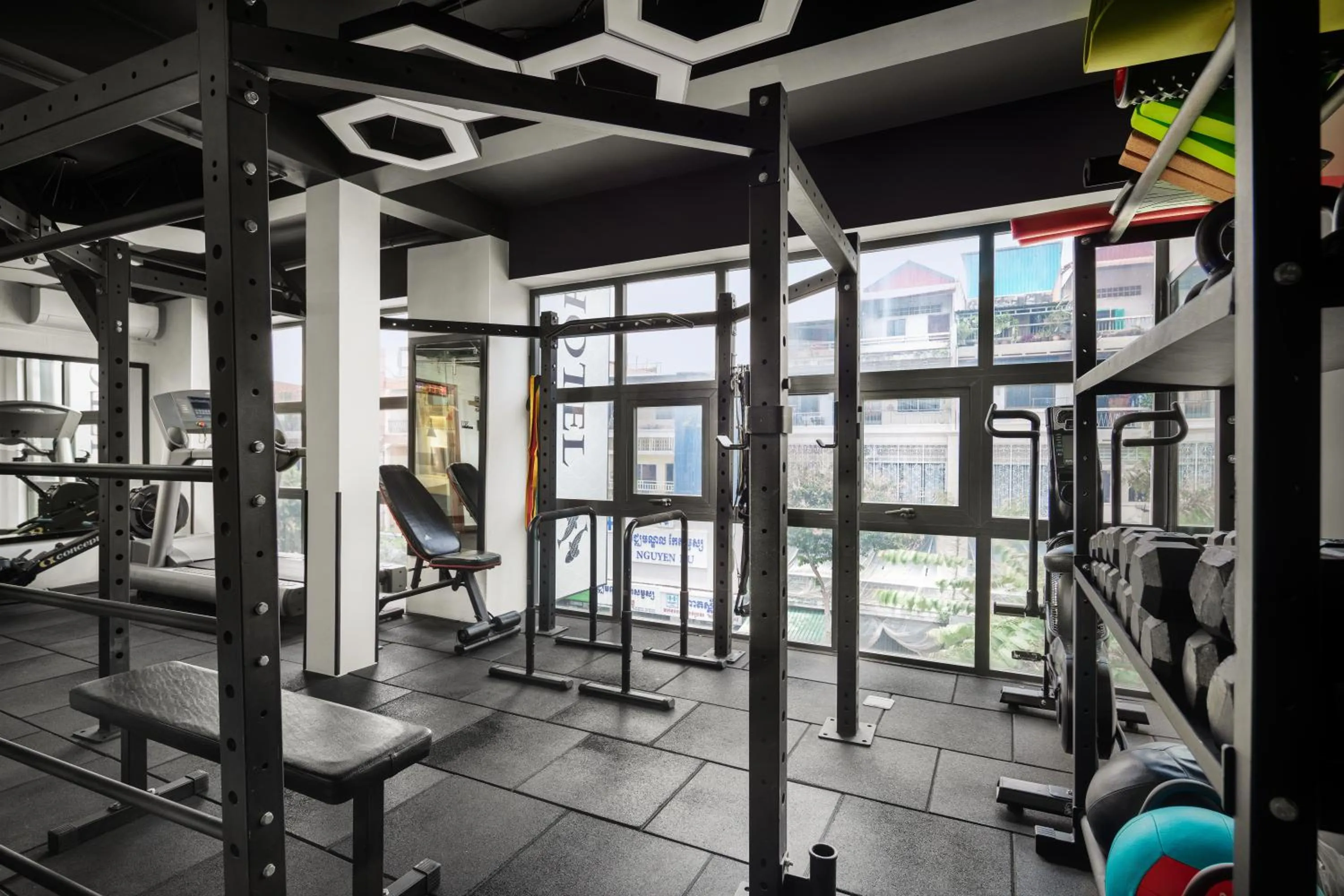 Fitness centre/facilities in Pacific Hotel