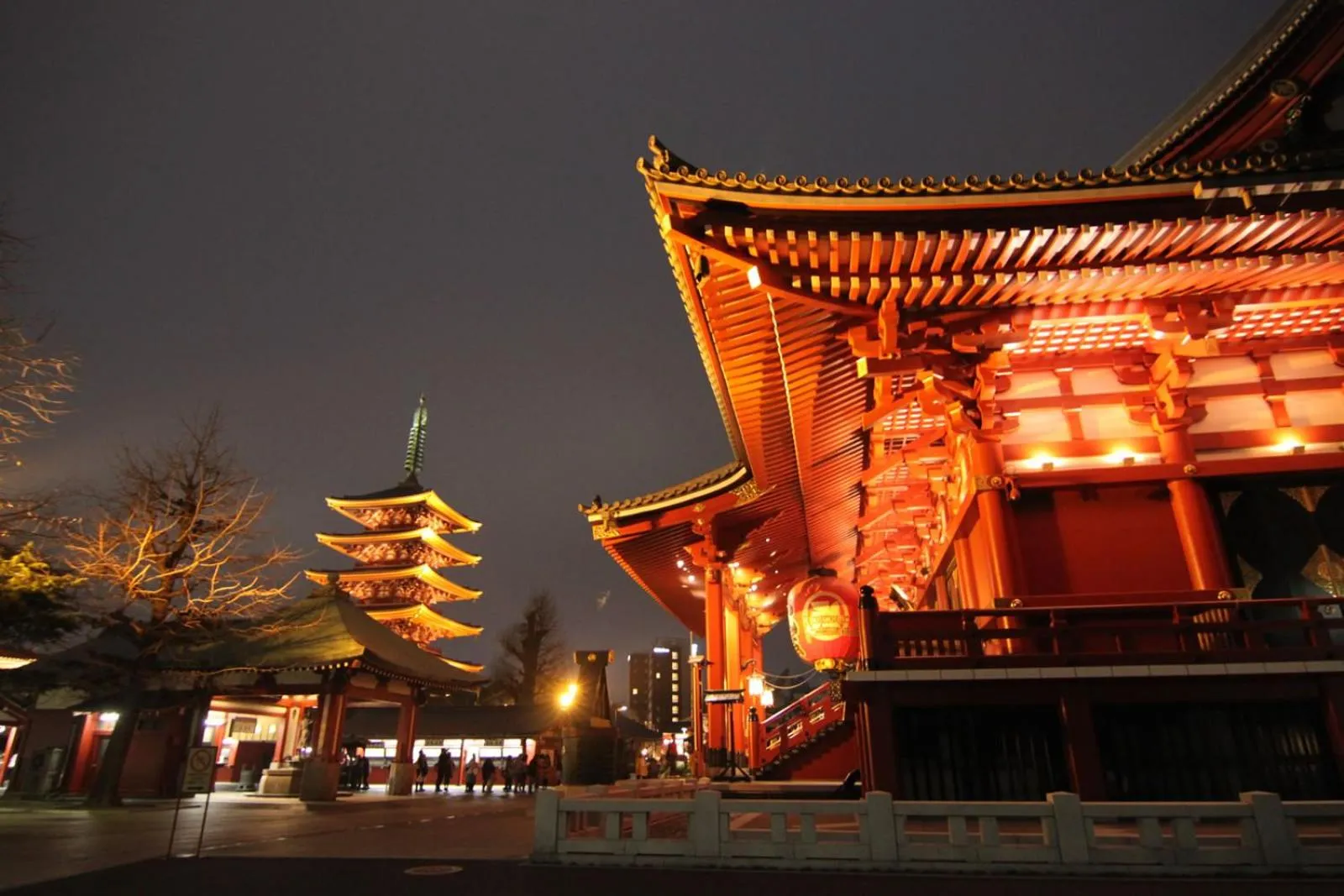 Night in Ryokan Asakusa Shigetsu
